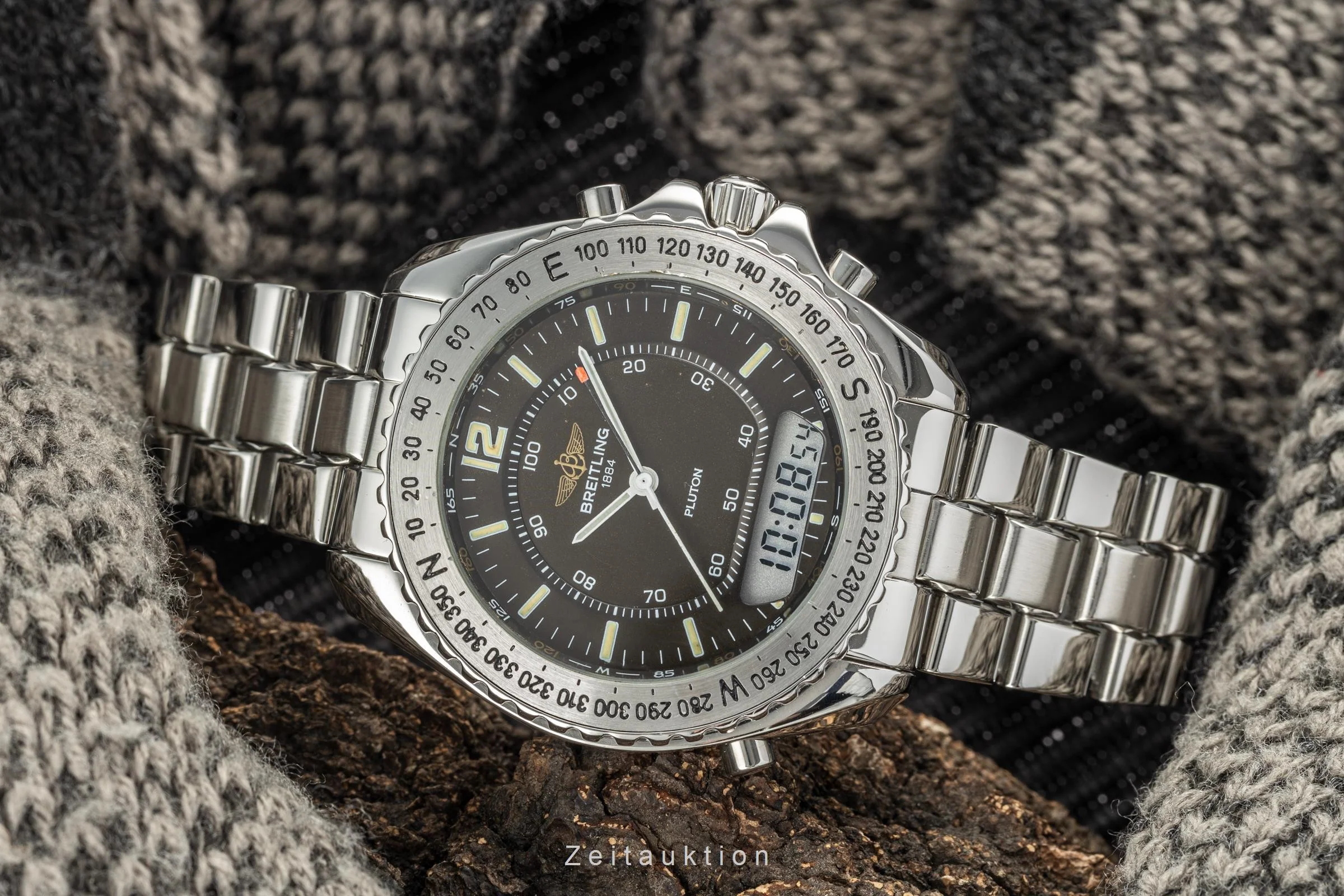 Breitling Pluton chronograph steel quartz men's watch A51038  [2206976] - Image 2