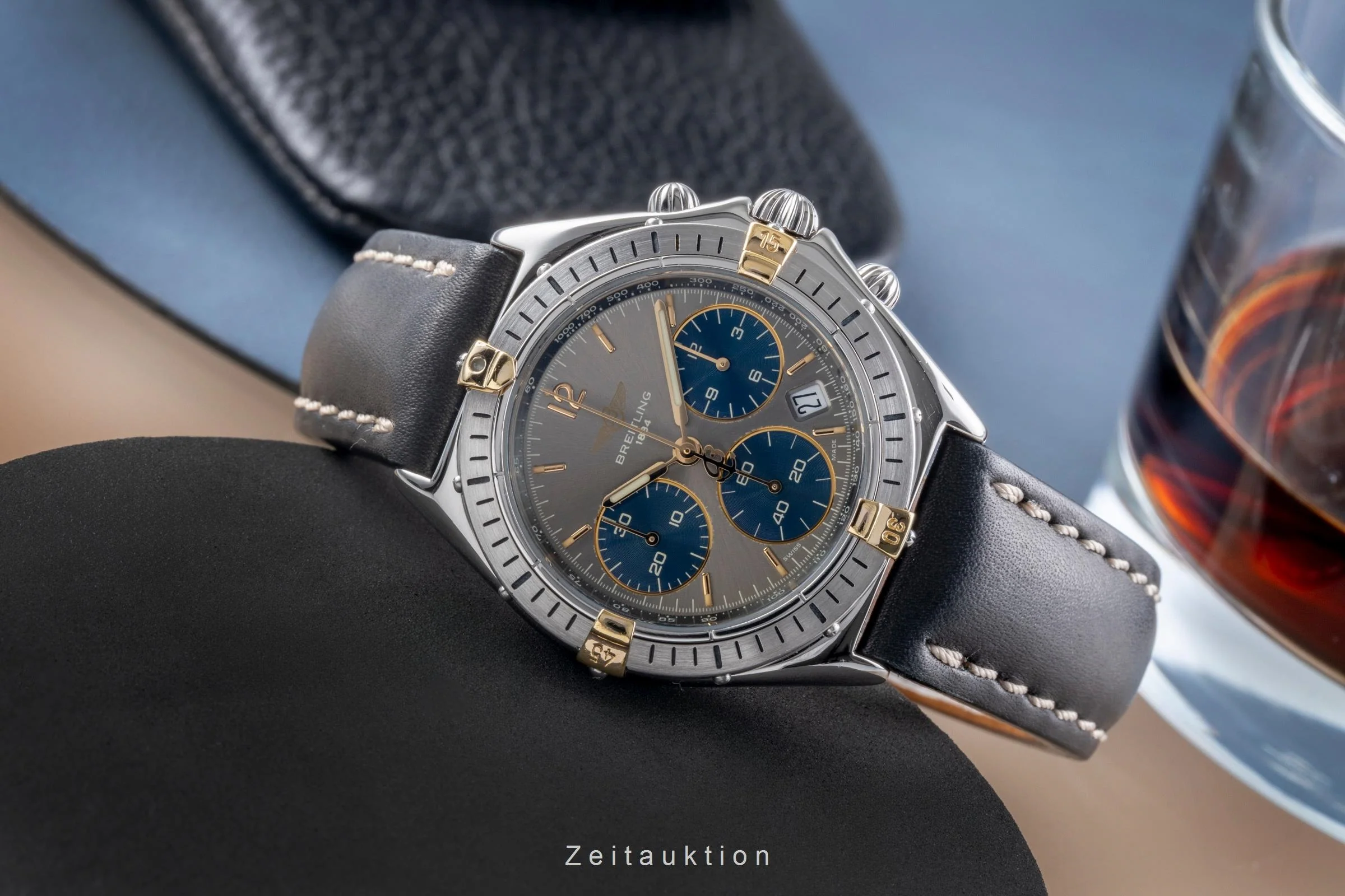 Breitling Sextant chronograph gilt / steel quartz men's watch B55045  [2505670] - Image 3