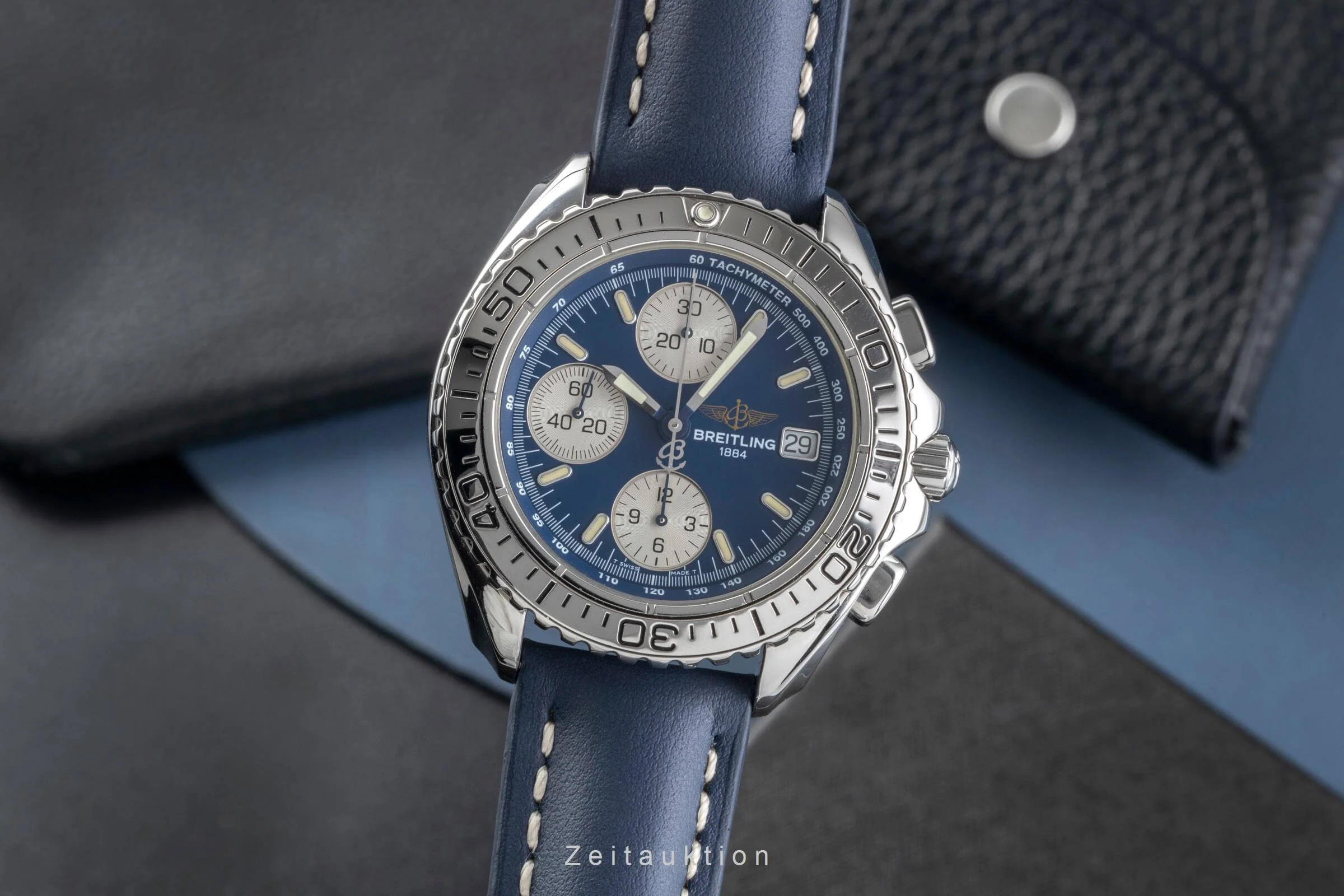 Breitling Shark chronograph steel automatic men's watch A13051-028  [2501426] - Image 2