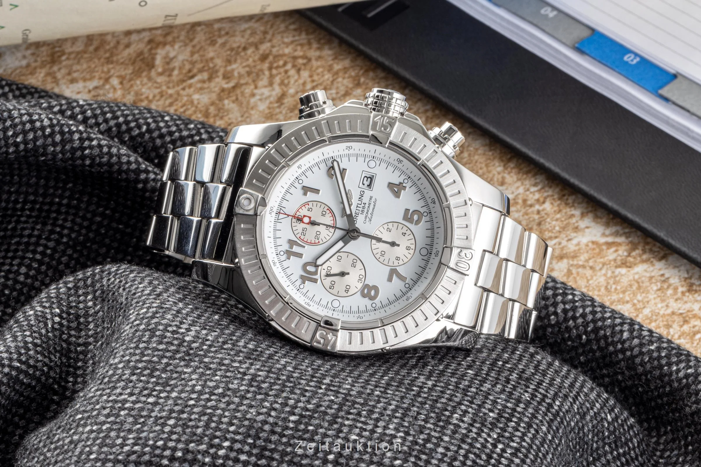 Breitling Super Avenger chronograph steel automatic men's watch A13370  [2204846] - Image 3