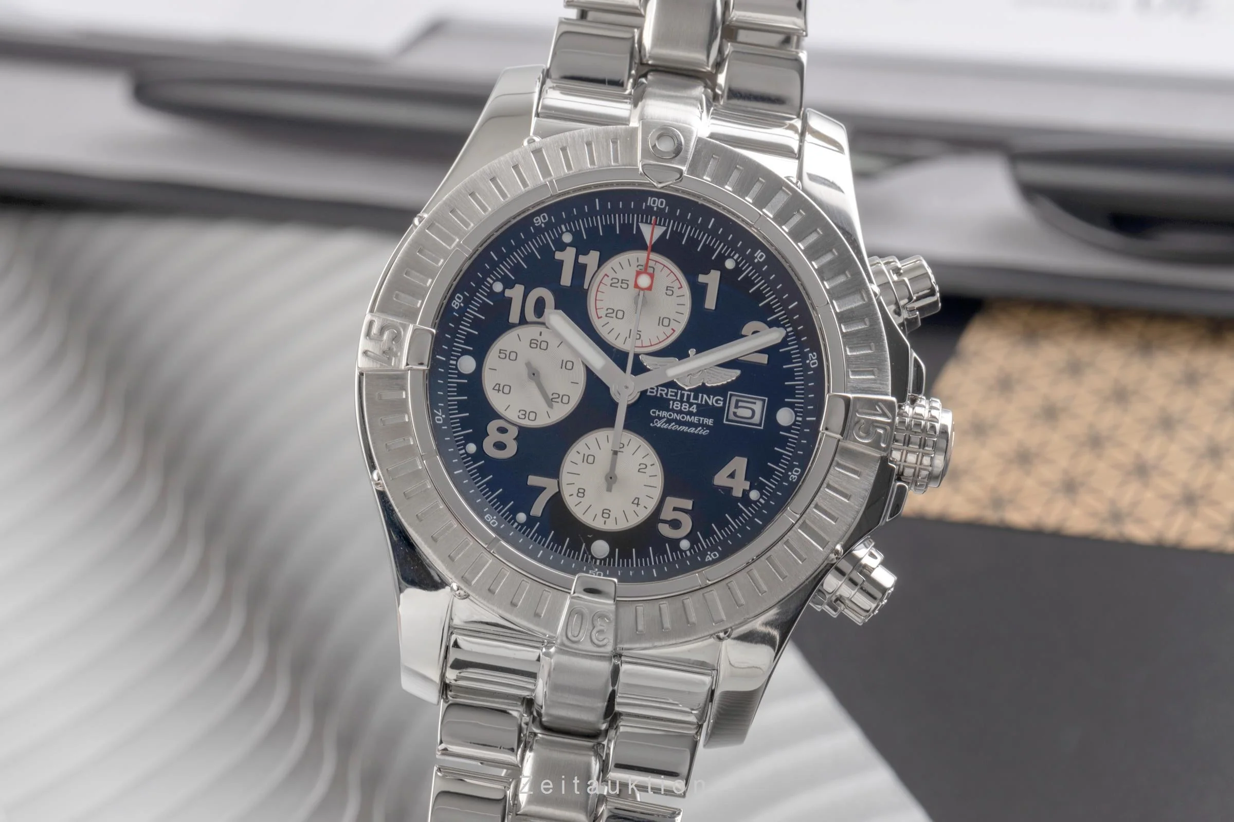 Breitling Super Avenger chronograph steel automatic men's watch A13370  [2503376] - Image 2