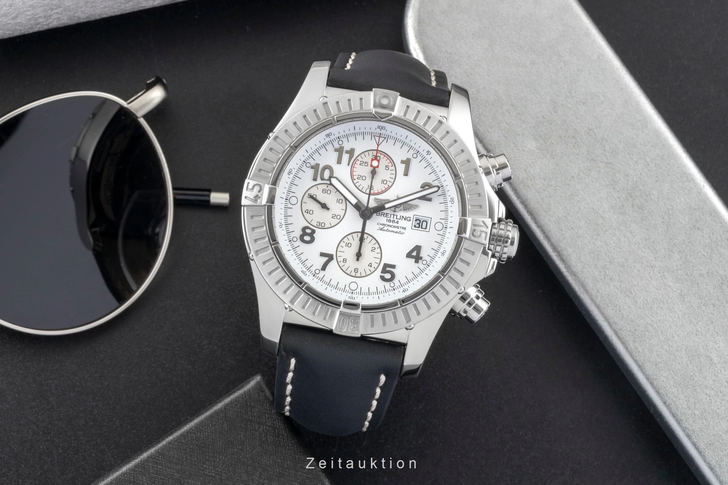 Breitling Super Avenger chronograph steel automatic men's watch A13370  [2601018] - Image 4