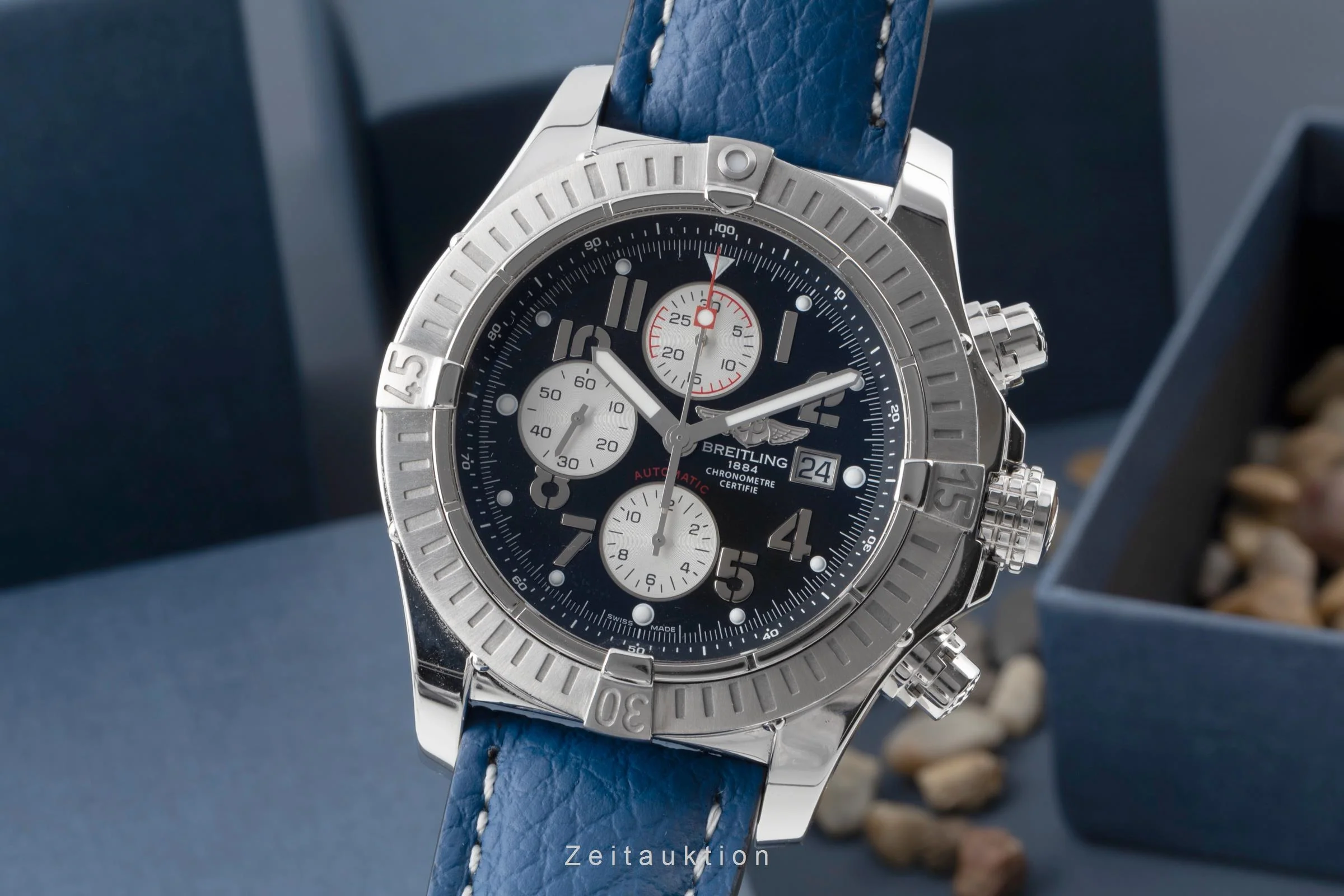 Breitling Super Avenger chronograph steel automatic men's watch A1337011  [2504183] - Image 2