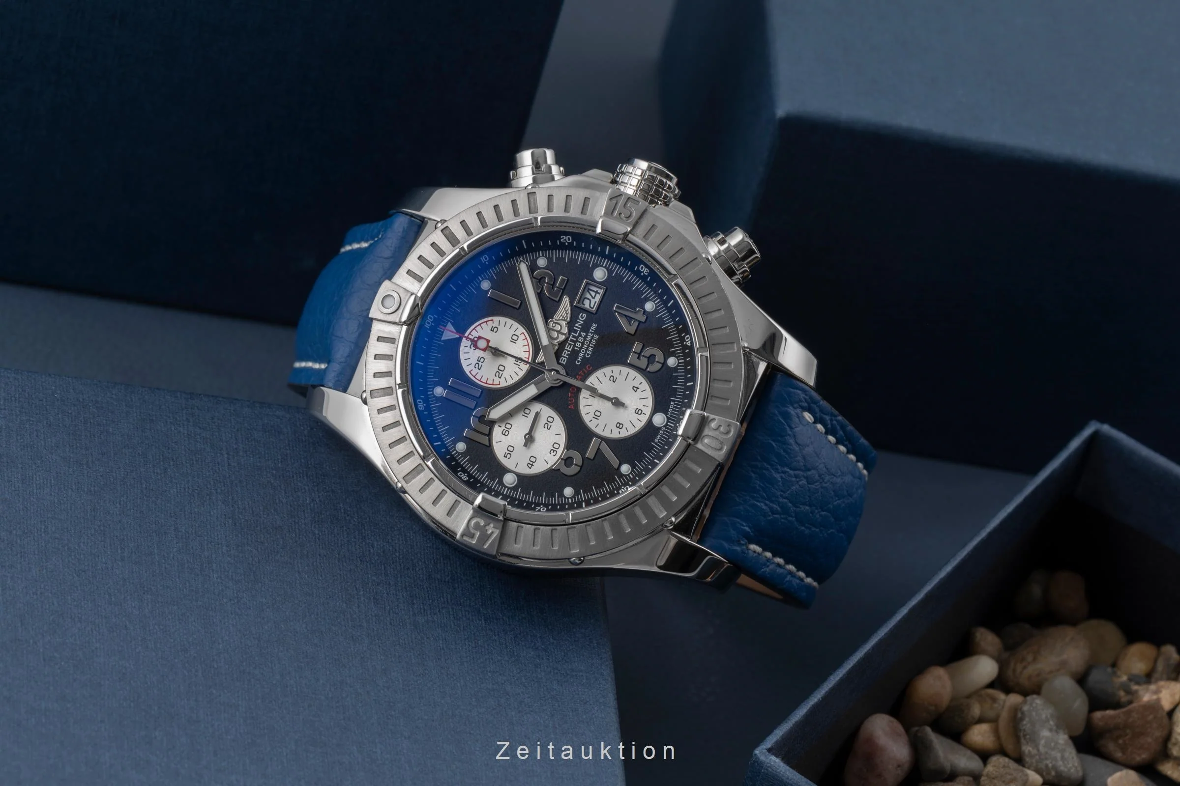 Breitling Super Avenger chronograph steel automatic men's watch A1337011  [2504183] - Image 3