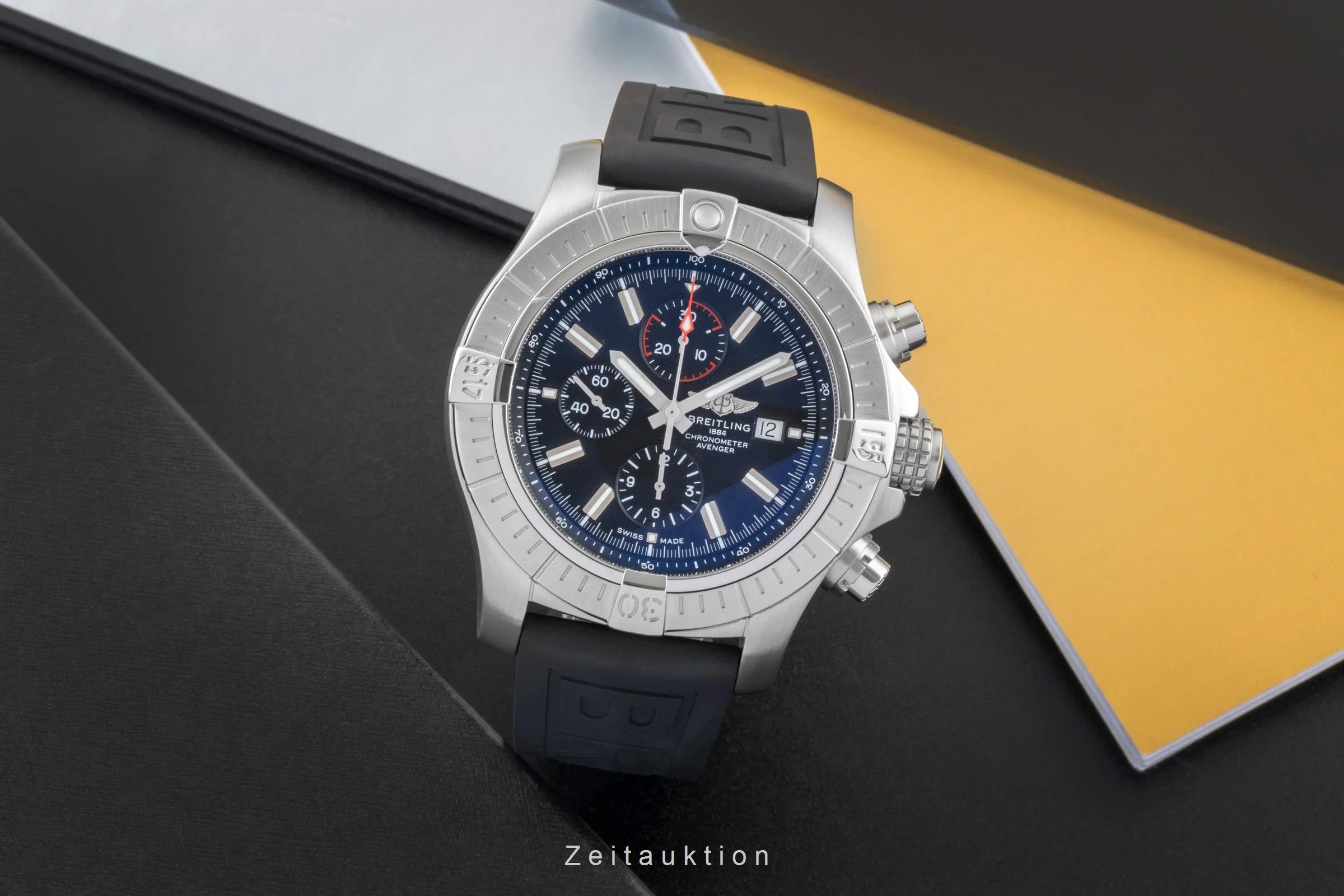 Breitling Super Avenger chronograph steel automatic men's watch A13375  [2600305] - Image 4