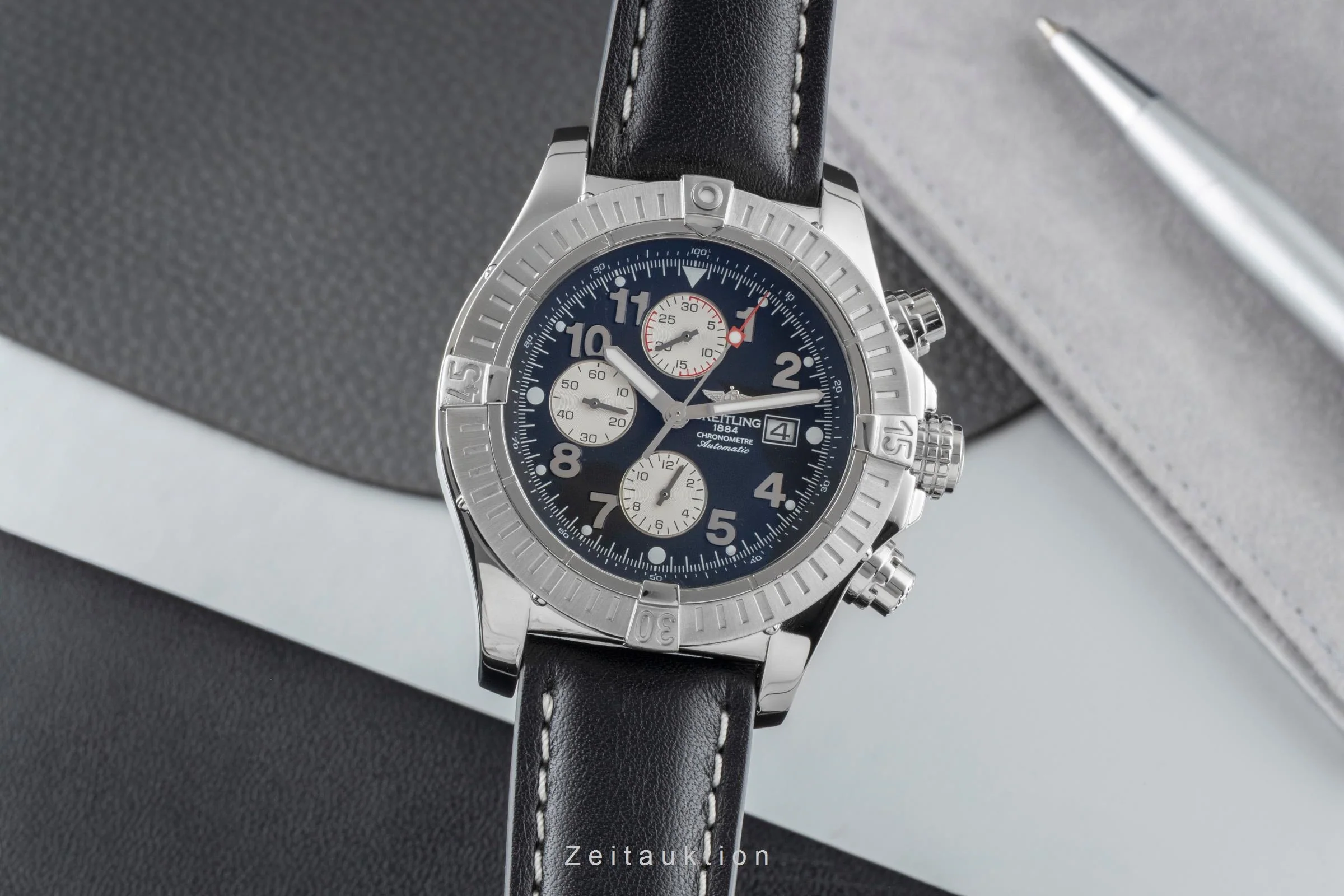 Breitling Super Avenger chronograph steel / titanium automatic men's watch A13370  [2600374] - Image 2