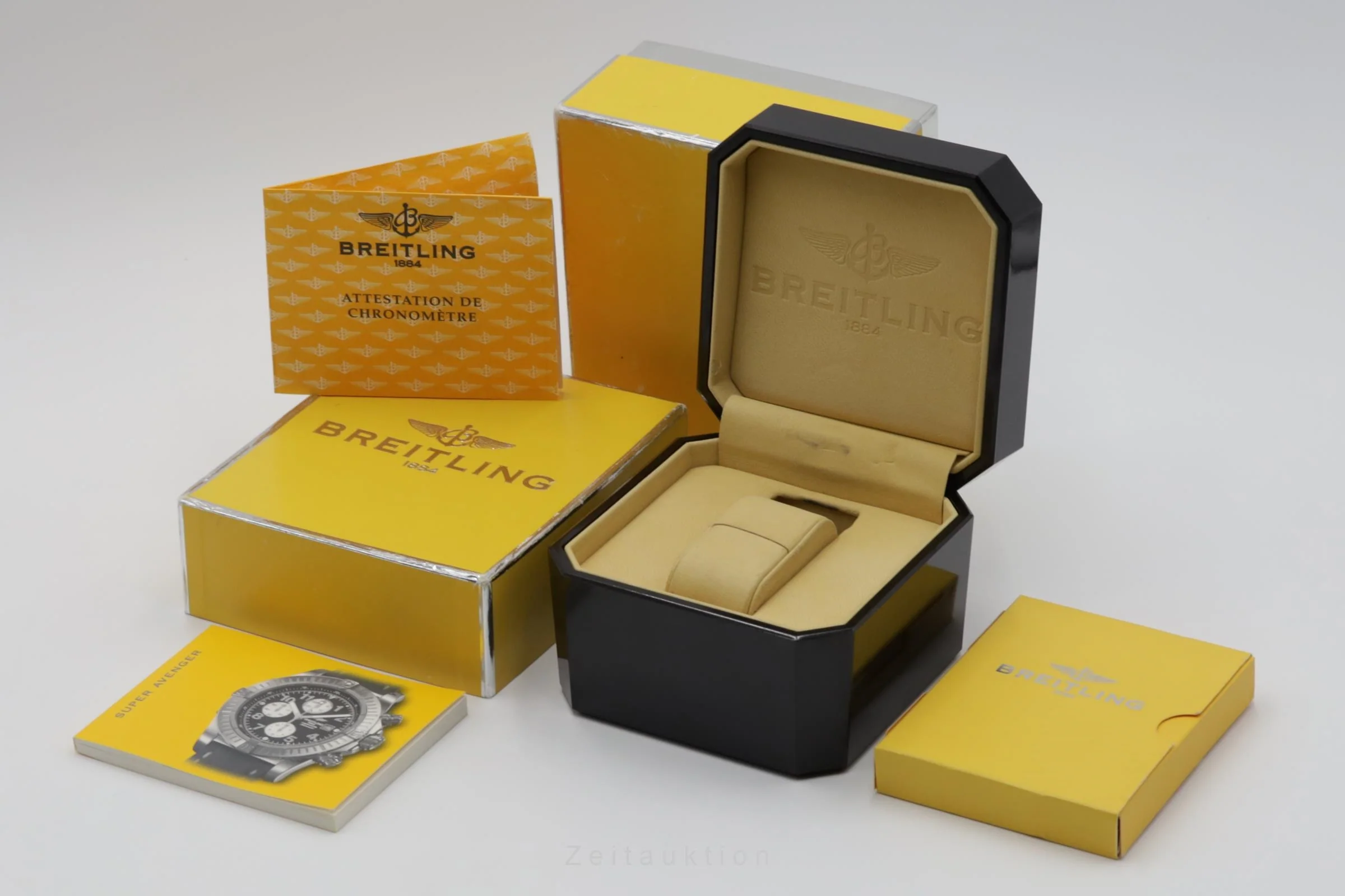 Breitling Super Avenger chronograph steel / titanium automatic men's watch A13370  [2600374] - Image 9