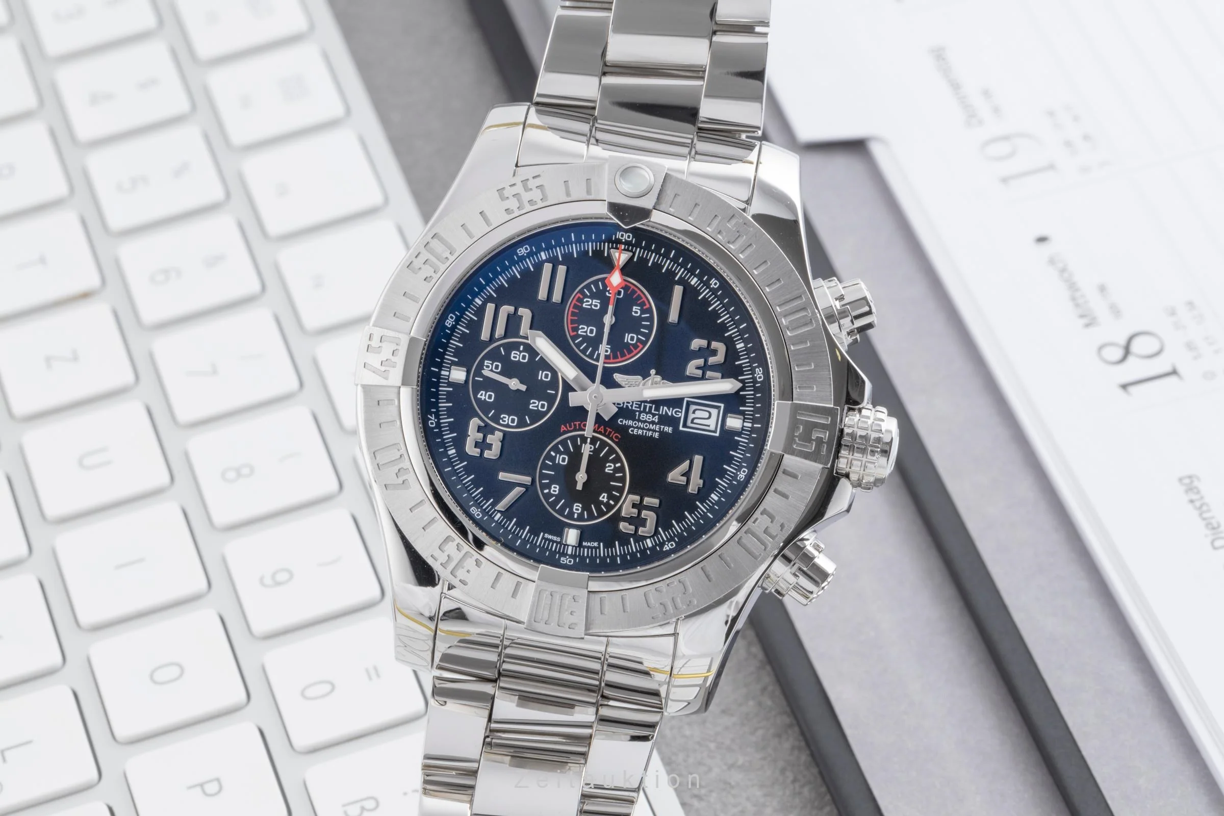Breitling Super Avenger II chronograph steel automatic men's watch A1337111/BC28  [2502795] - Image 2