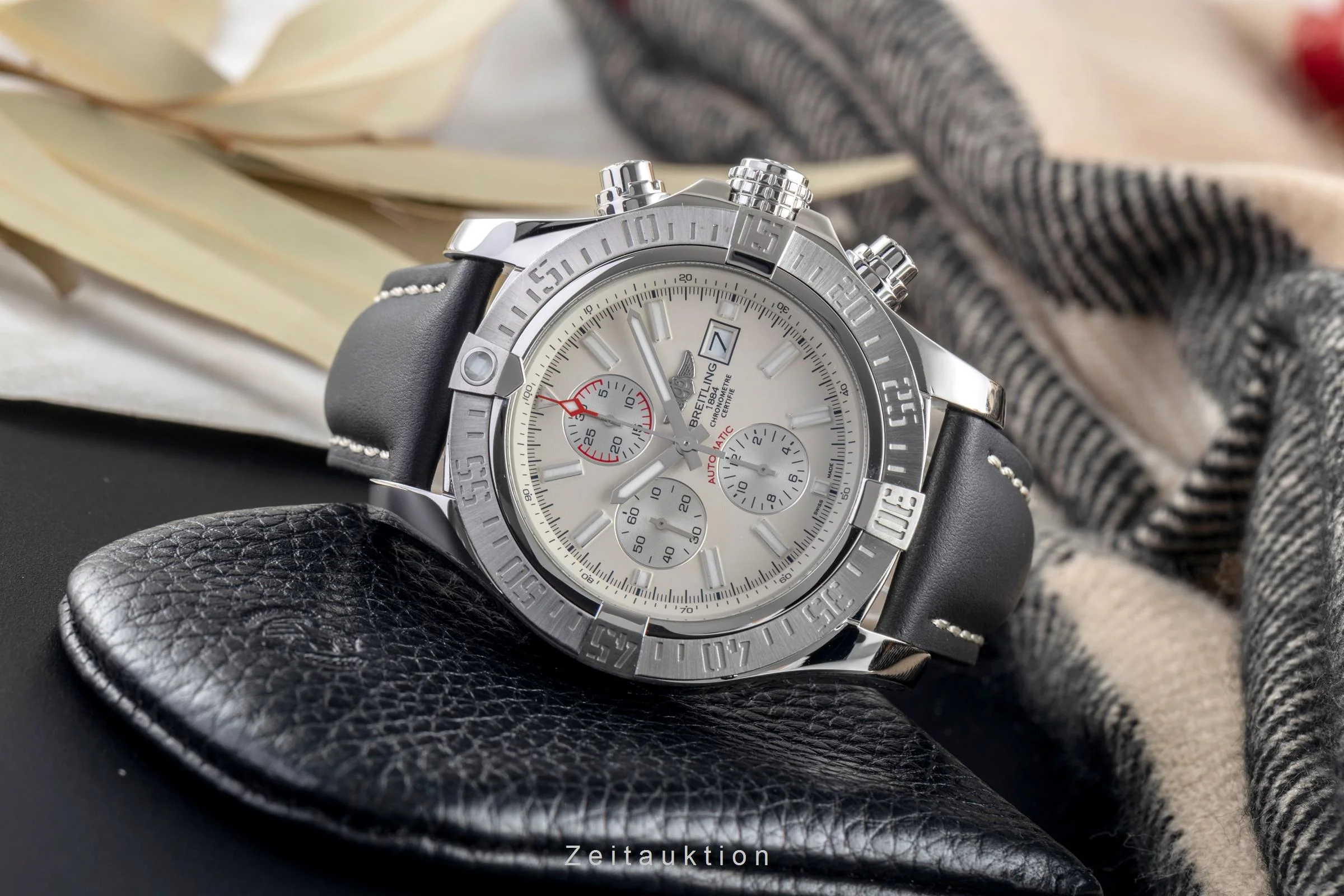 Breitling Super Avenger II chronograph steel automatic men's watch A1337111/G779  [2502477] - Image 3