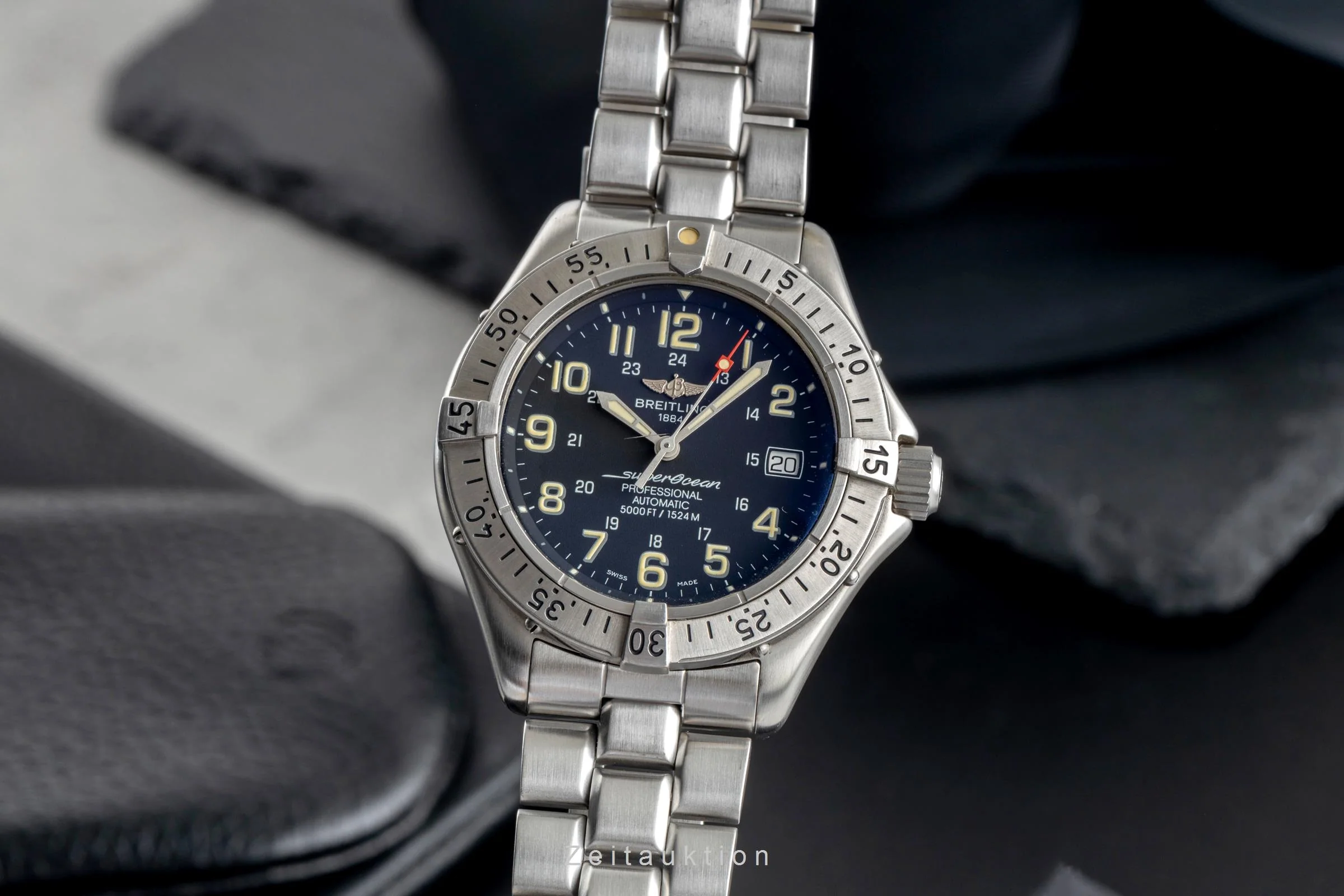 Breitling Superocean steel automatic men's watch A17045  [2504383] - Image 2