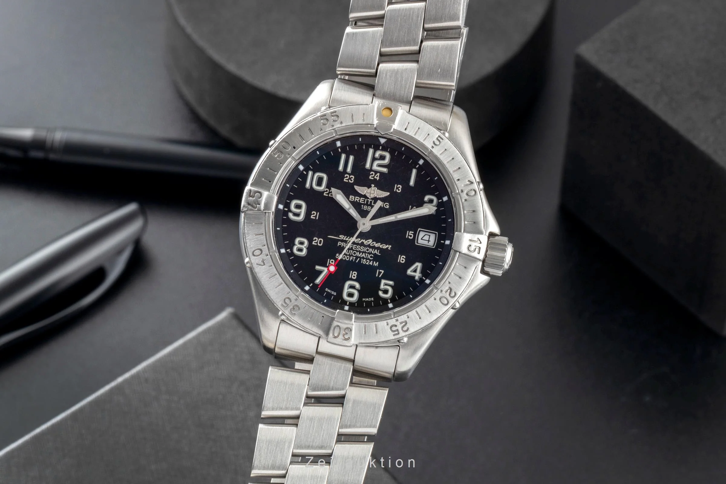 Breitling Superocean steel automatic men's watch A17345  [2600228] - Image 2