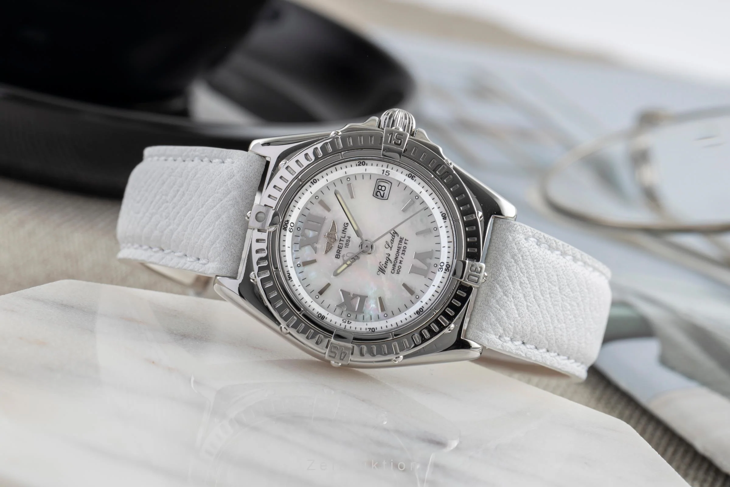 Breitling Wings steel quartz women's watch A67350  [2503824] - Image 3