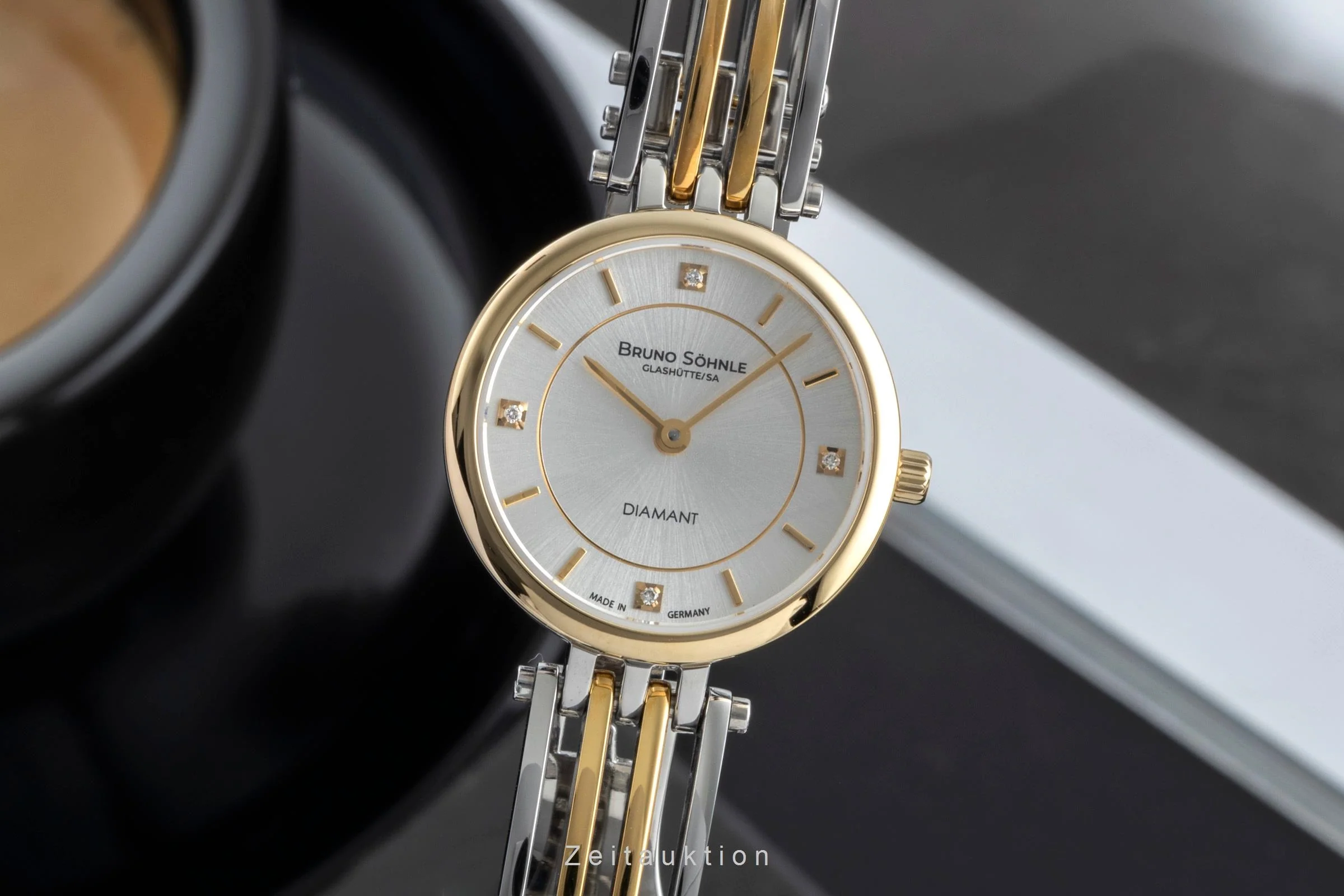 Bruno Söhnle Glashütte Latina II gilt / steel quartz women's watch 17-23103-242  [2504259] - Image 2