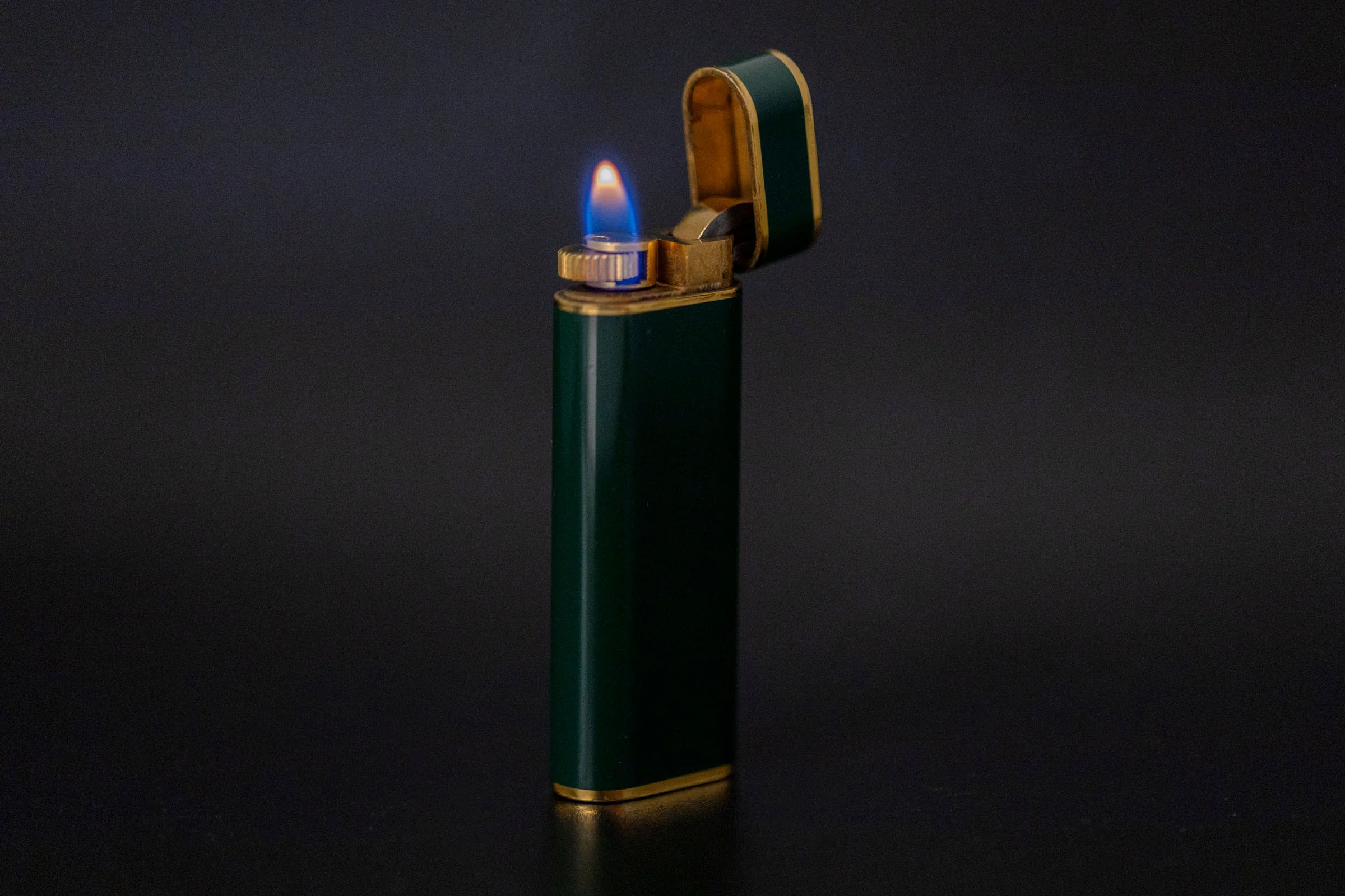 Cartier Briquets Lighters Lacquered in Green with Box [KL25977] - Image 2