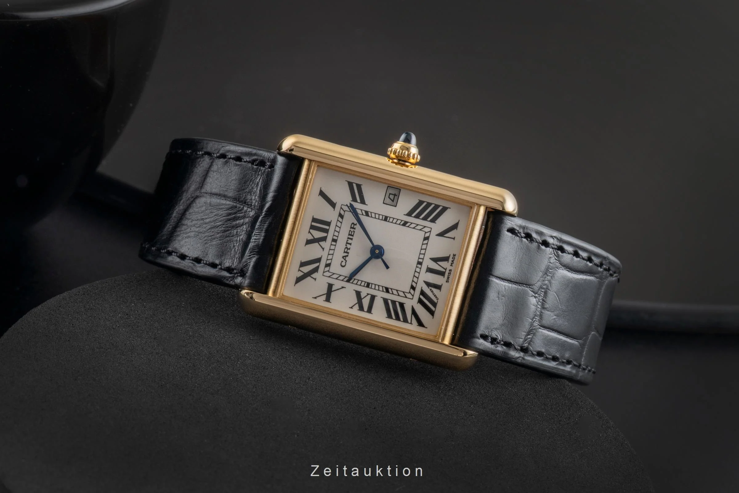 Cartier Louis Cartier 18 ct gold quartz men's watch W1529756  [2600316] - Image 3
