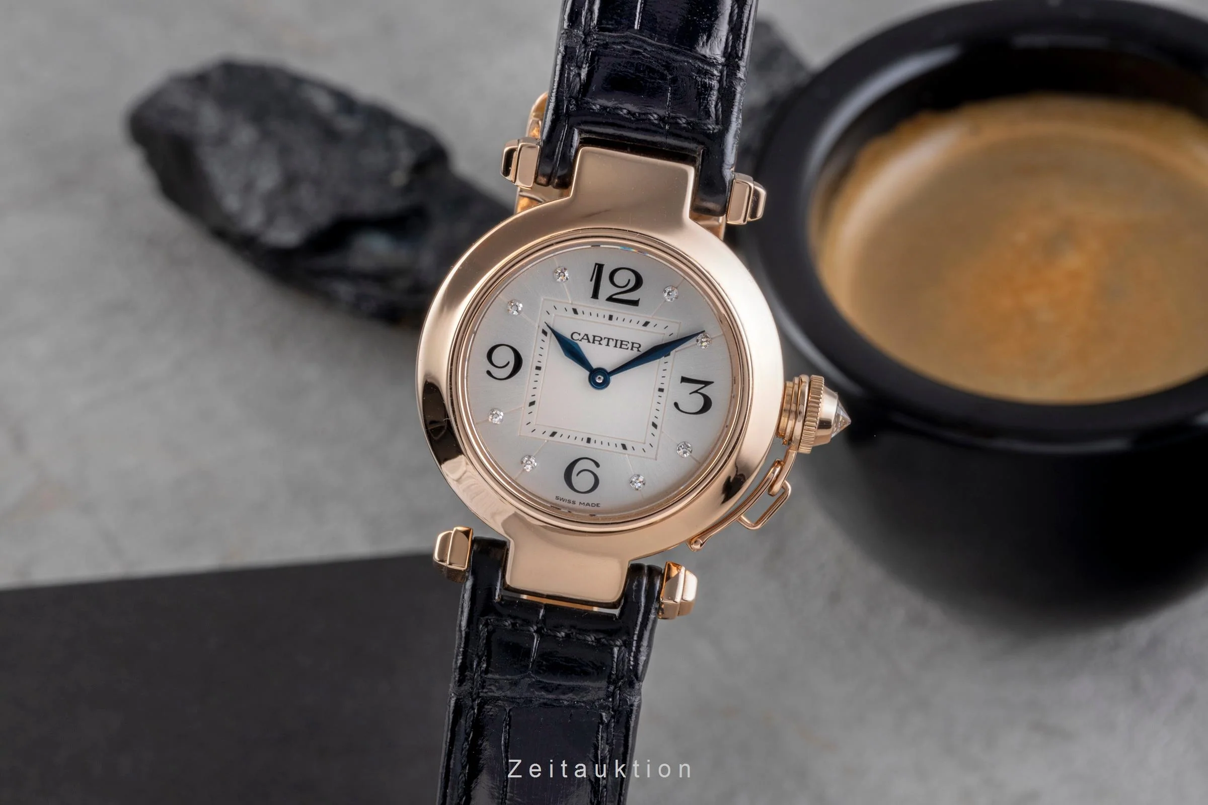 Cartier Pasha 18 ct red gold quartz women's watch WJ11913G  [2506107] - Image 2