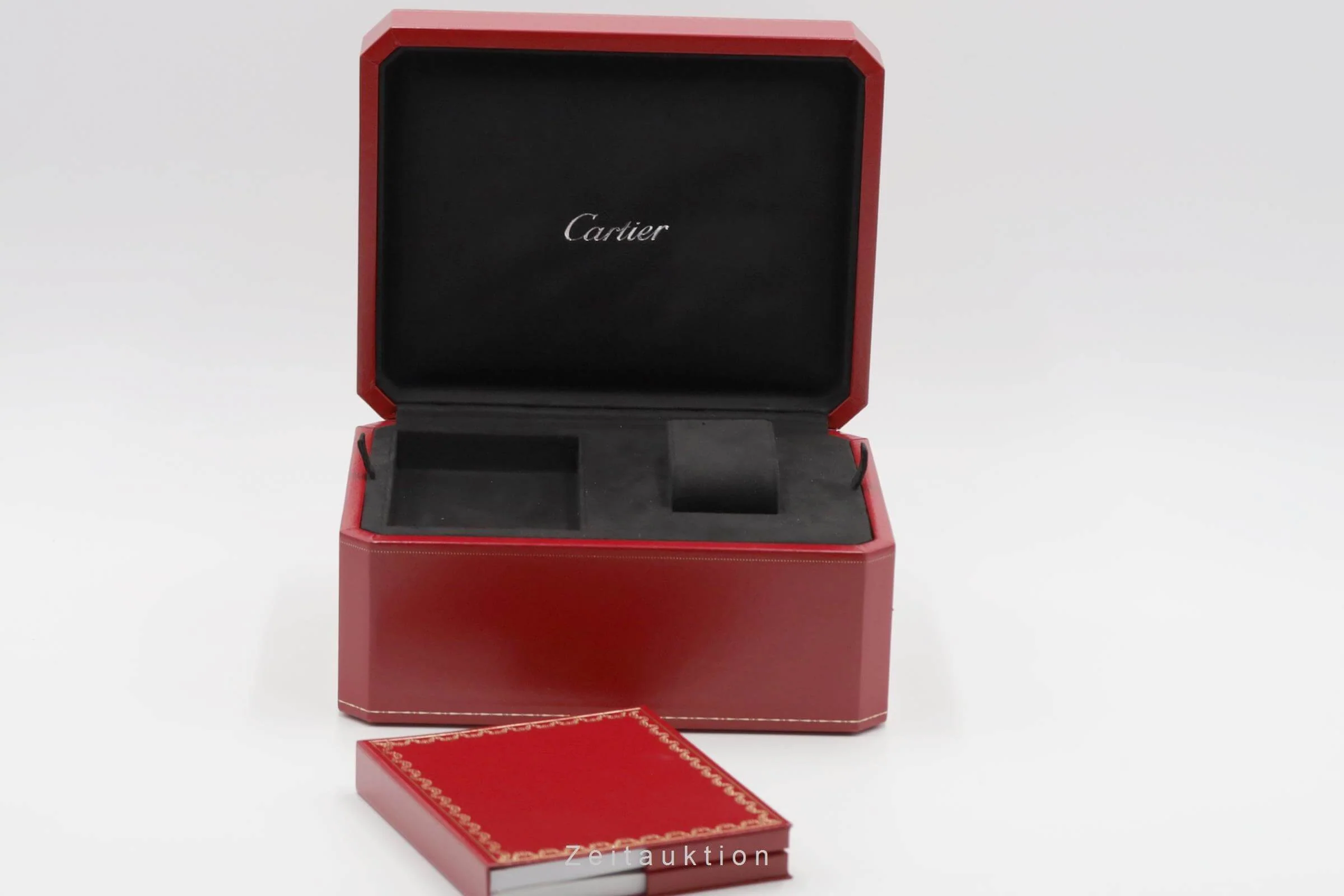 Cartier Roadster chronograph 18 ct gold automatic men's watch W62021Y3  [2502461] - Image 9