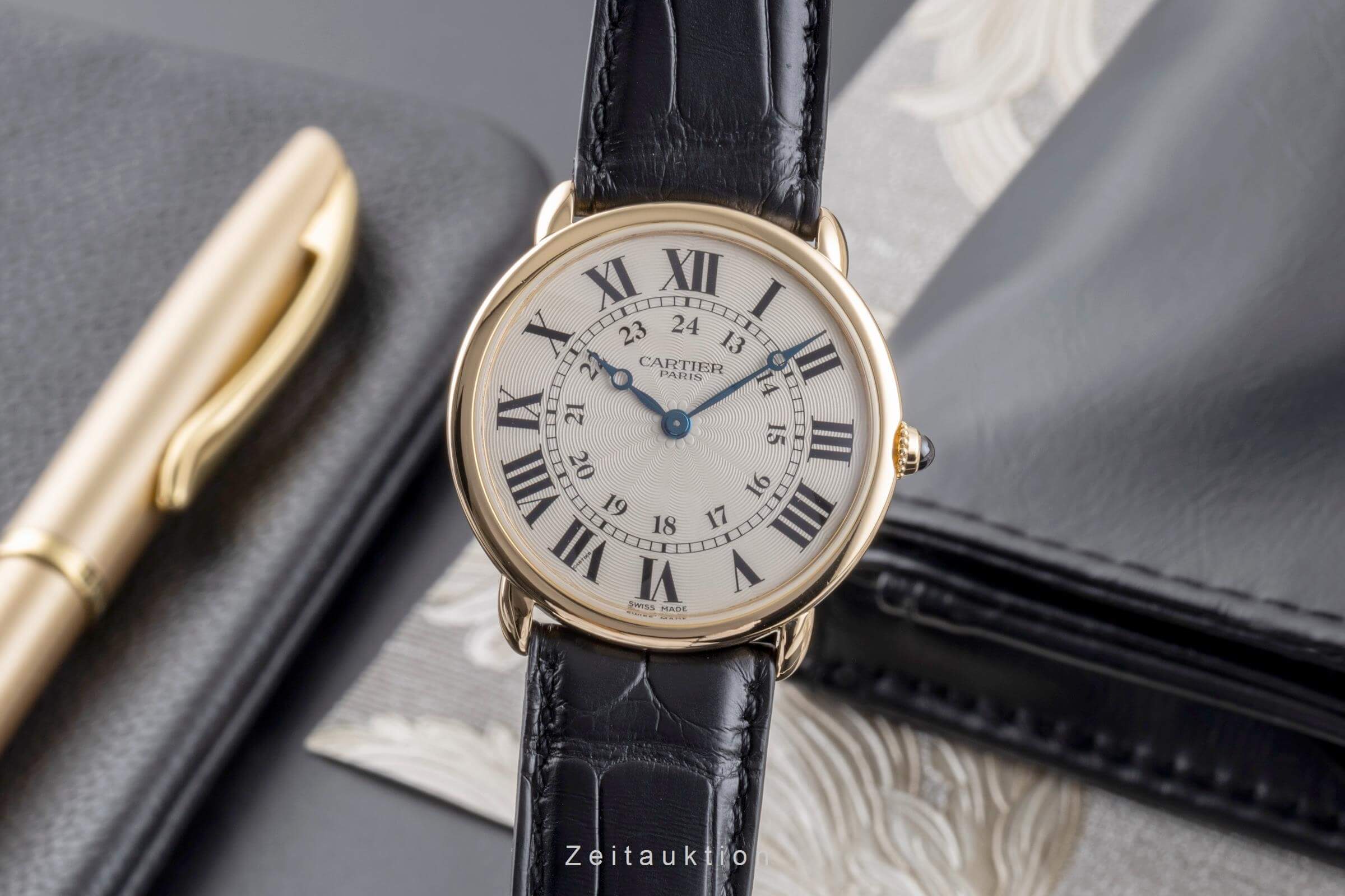 Cartier Ronde Louis 18 ct gold manual winding men's watch W6800251  [2406427] - Image 2