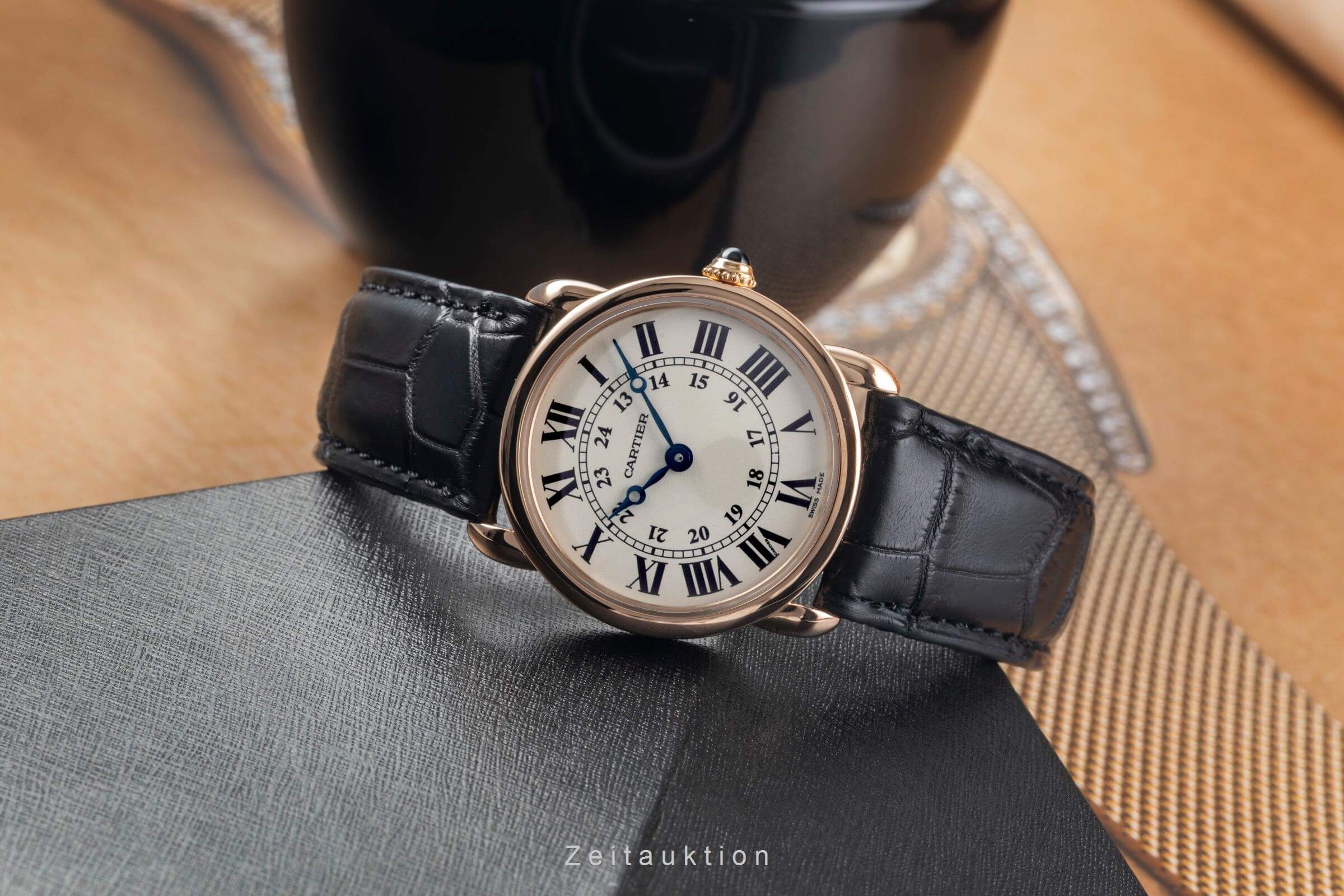 Cartier Ronde Louis 18 ct red gold quartz women's watch W6800151 LP: 9650EUR  [2501357] - Image 3