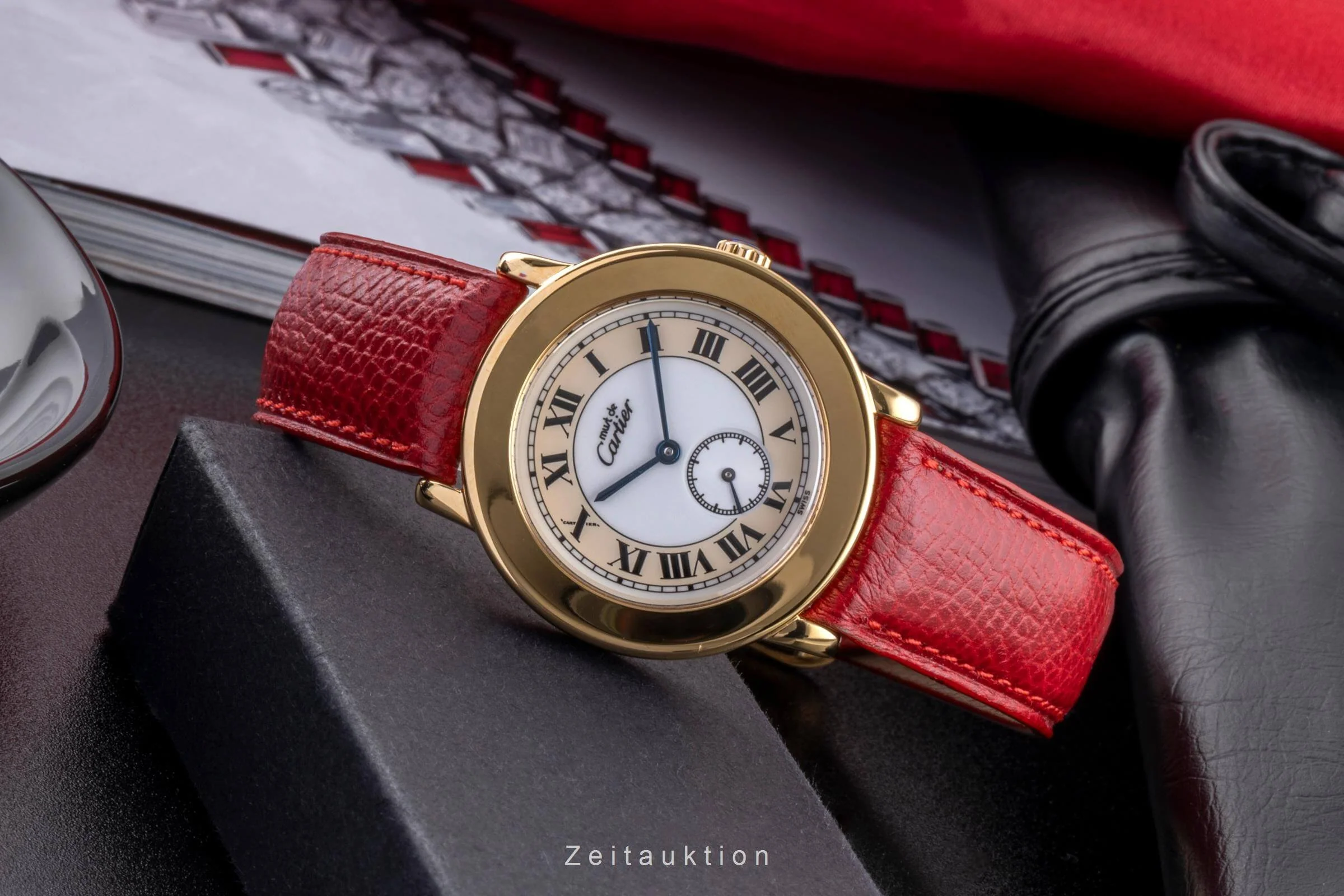 Cartier Ronde silver-gilt quartz women's watch W1006922  [2500582] - Image 3
