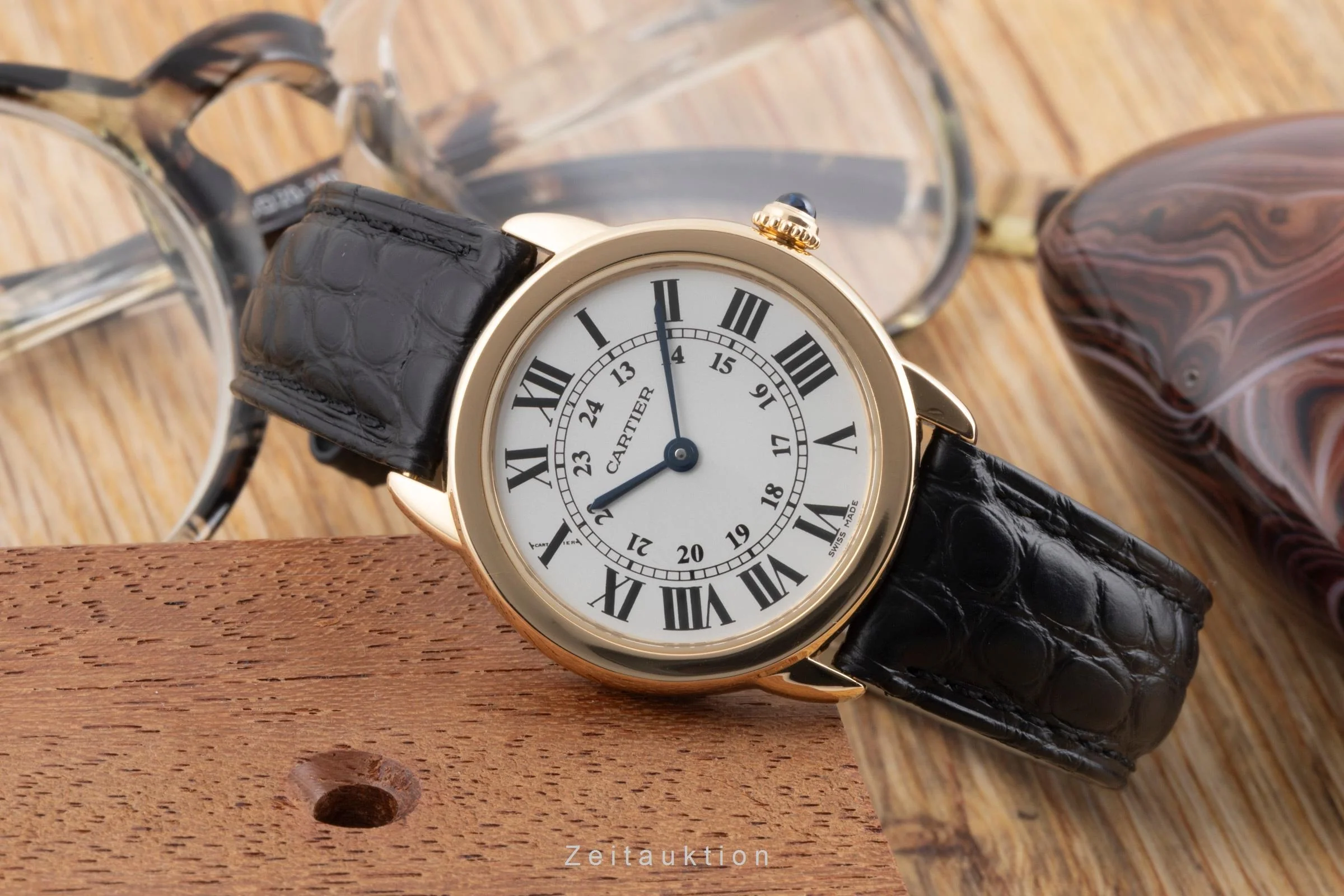 Cartier Ronde Solo 18 ct gold quartz women's watch W6700355  [2600907] - Image 3