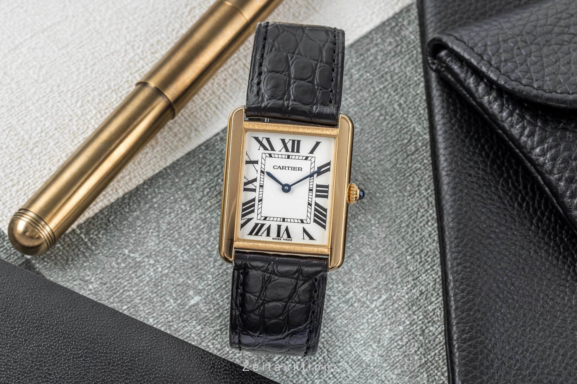 Cartier Tank 18 ct gold quartz unisex W5200004, 3167  [2206728] - Image 3