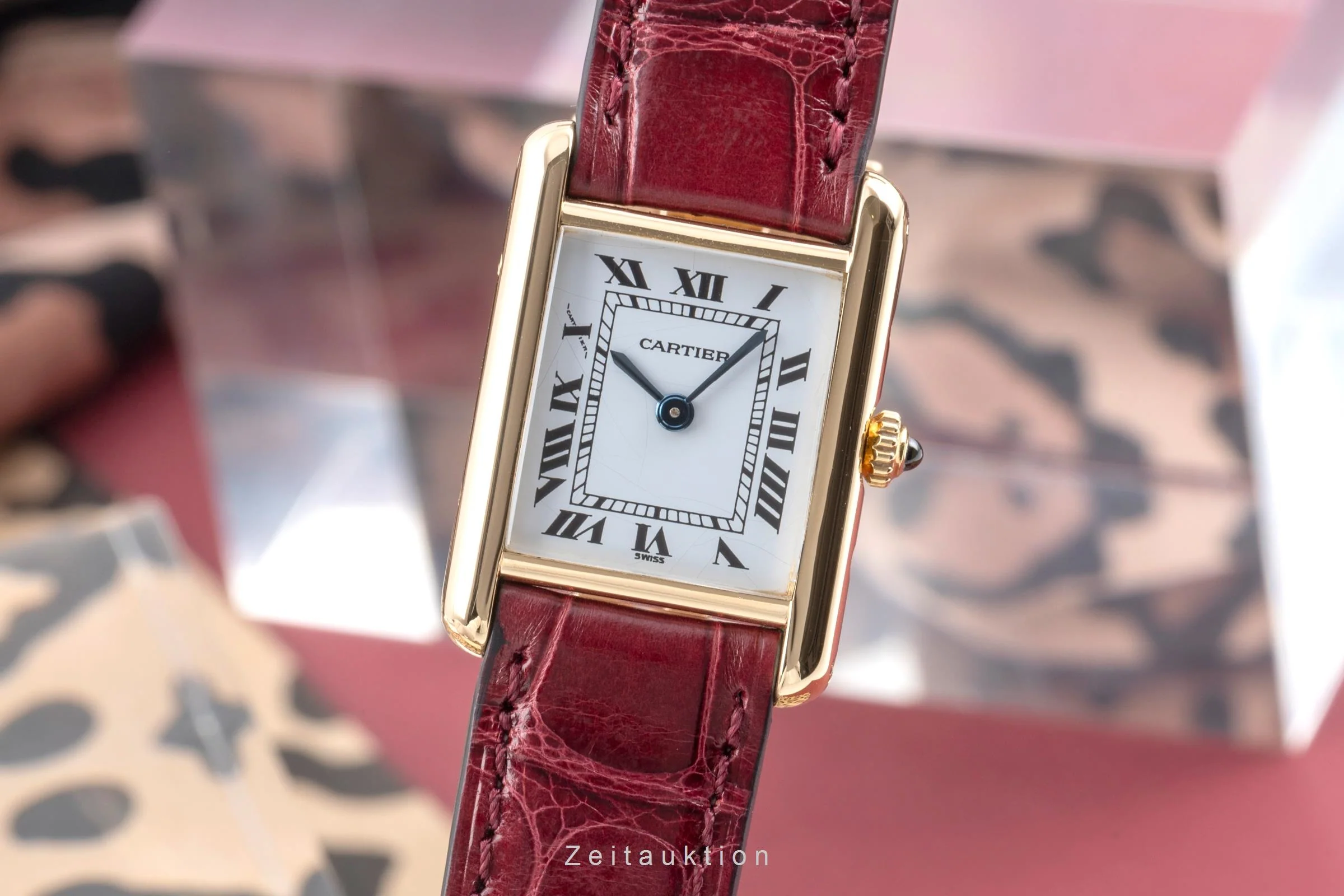 Cartier Tank 18 ct gold quartz women's watch 66001  [2503837] - Image 2