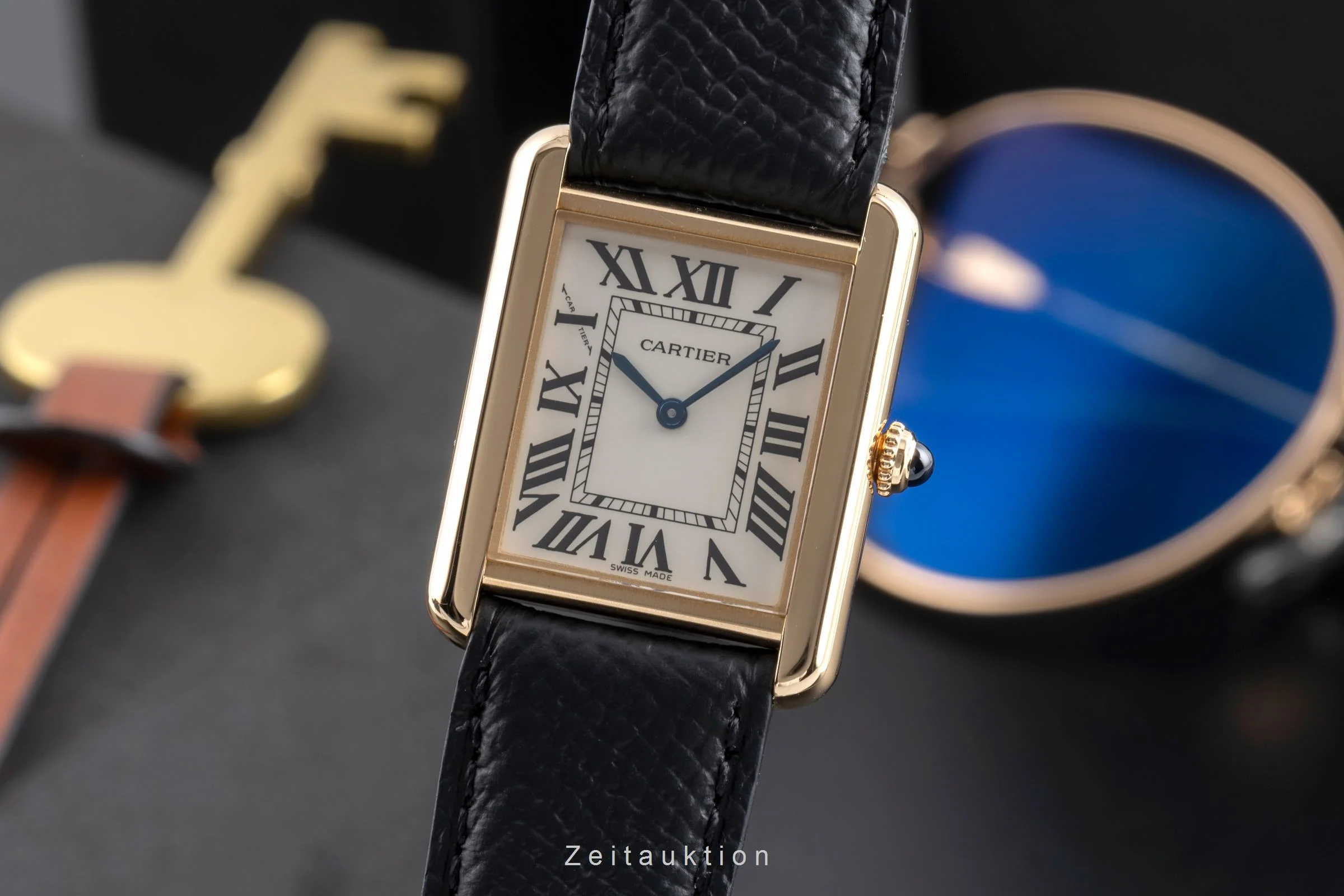 Cartier Tank 18 ct gold quartz women's watch W5200002, 3168  [2504800] - Image 2
