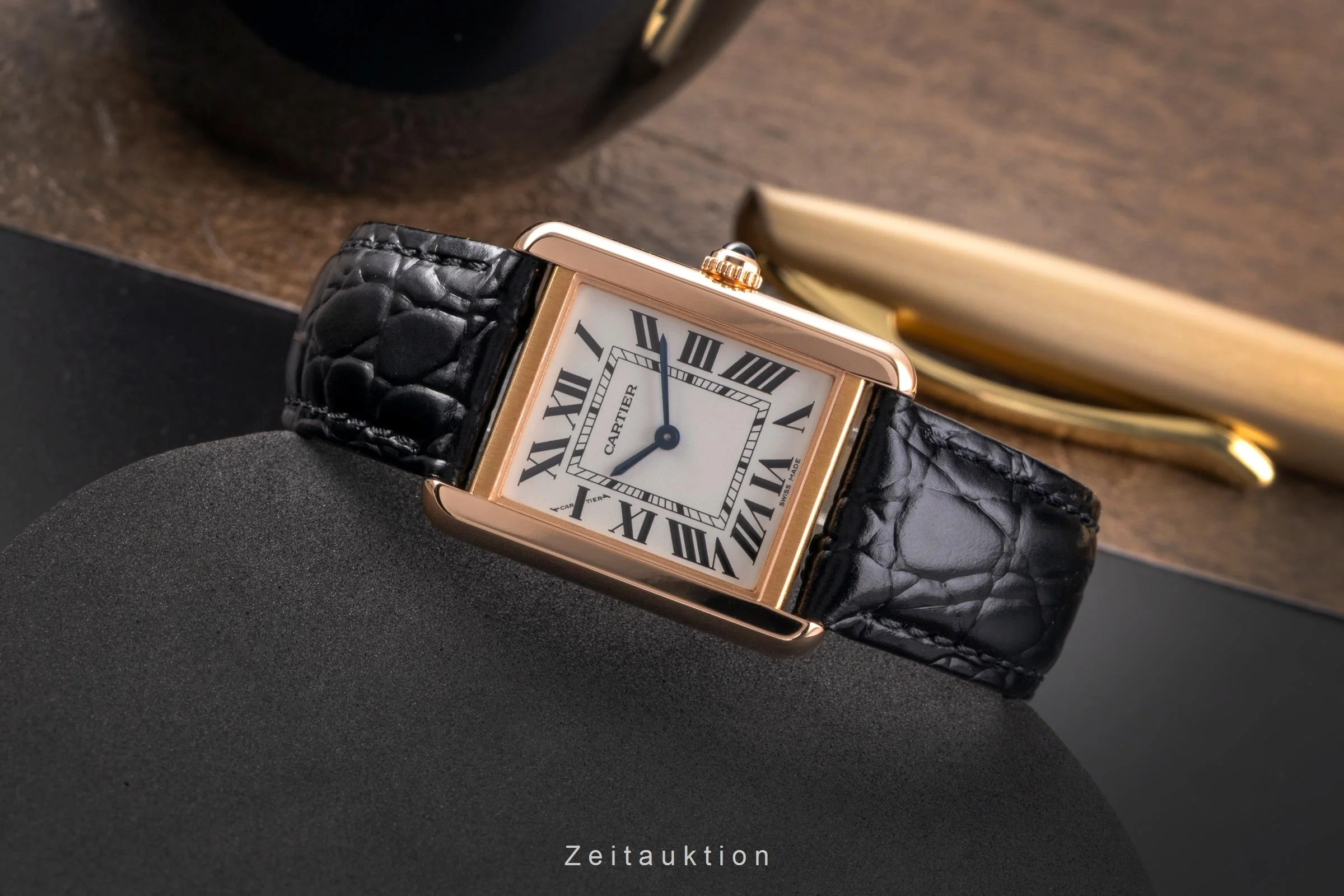 Cartier Tank 18 ct red gold quartz men's watch W5200024  [2505228] - Image 3