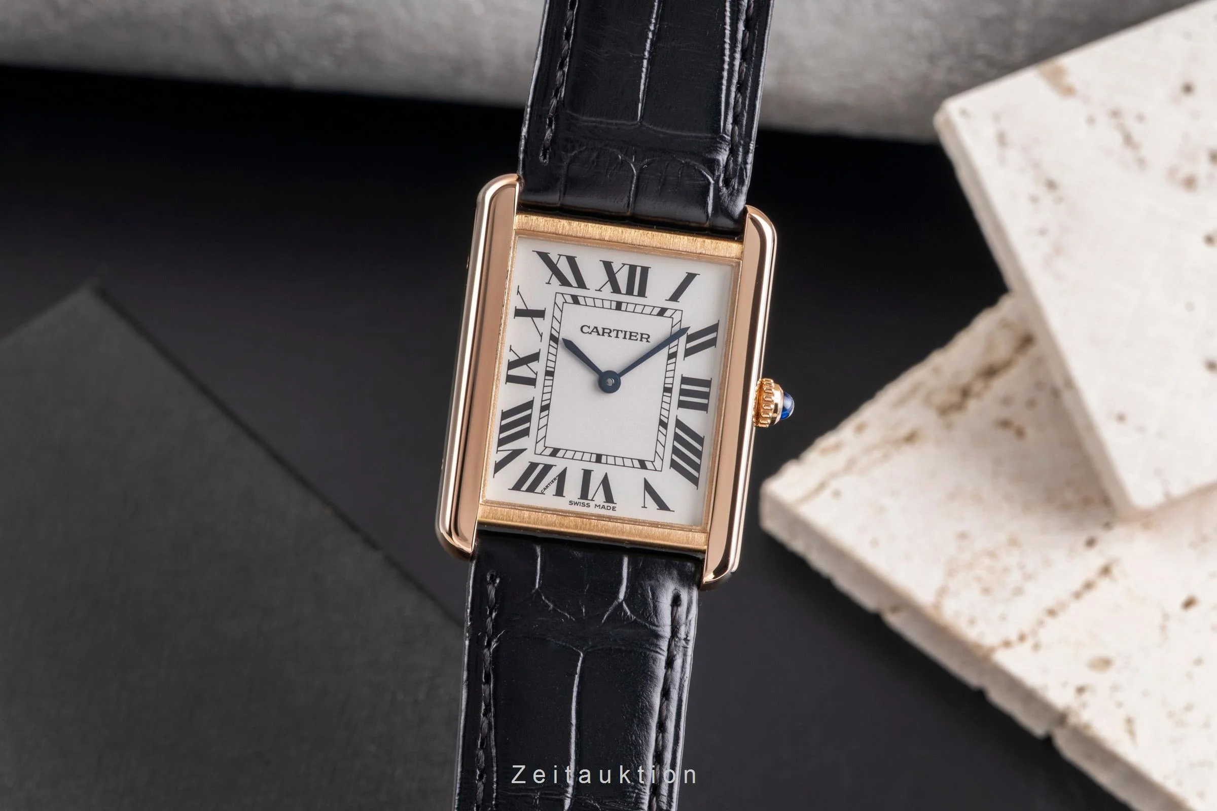 Cartier Tank 18 ct red gold quartz men's watch W5200025  [2505322] - Image 2