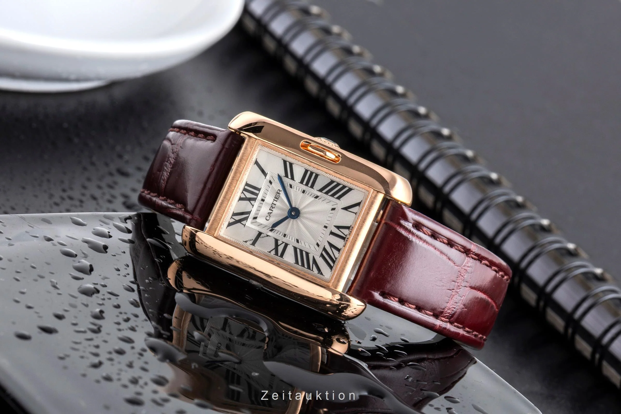 Cartier Tank 18 ct red gold quartz women's watch W5310027  [2502639] - Image 3