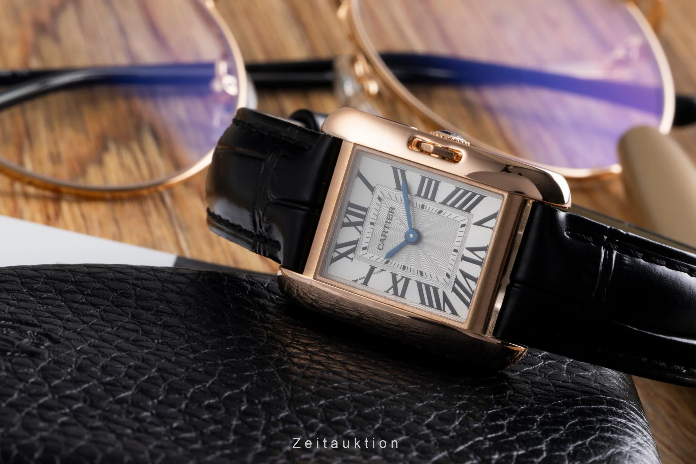 Cartier Tank 18 ct red gold quartz women's watch W5310027  [2600520] - Image 3