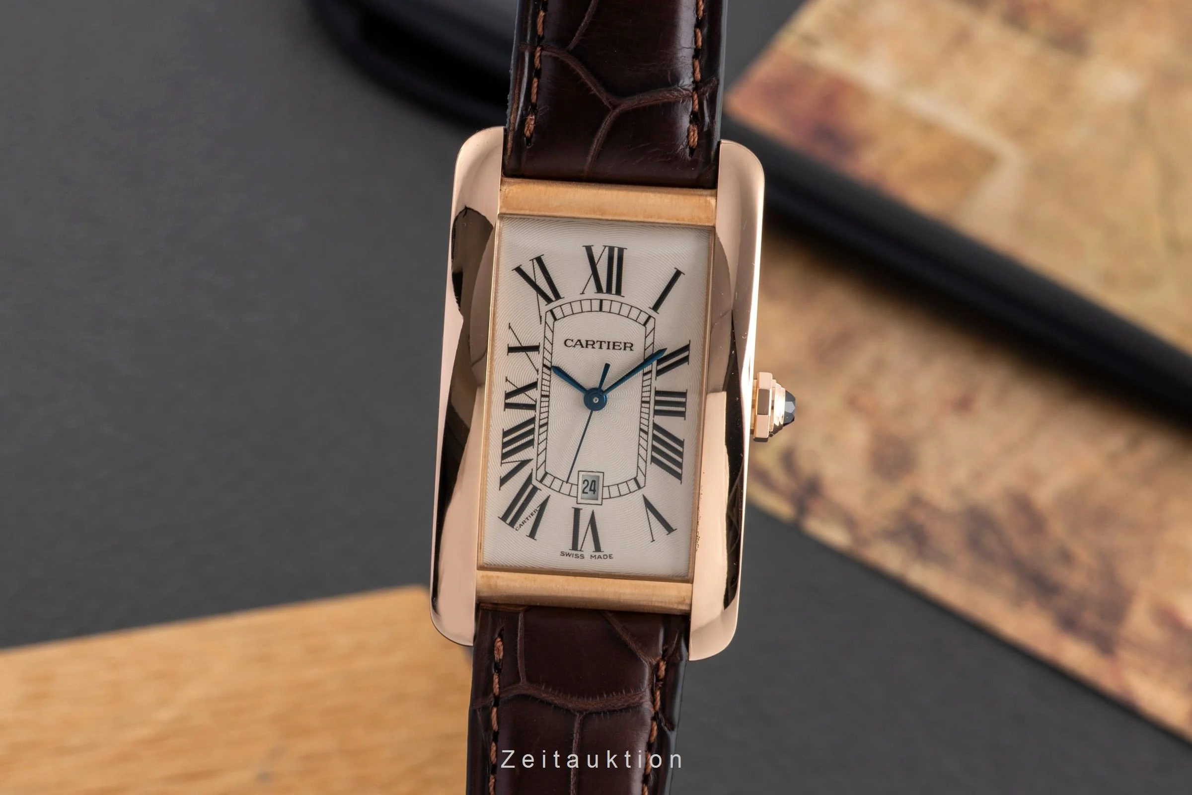 Cartier Tank Américaine 18 ct gold automatic men's watch W2609156  [2502631] - Image 2