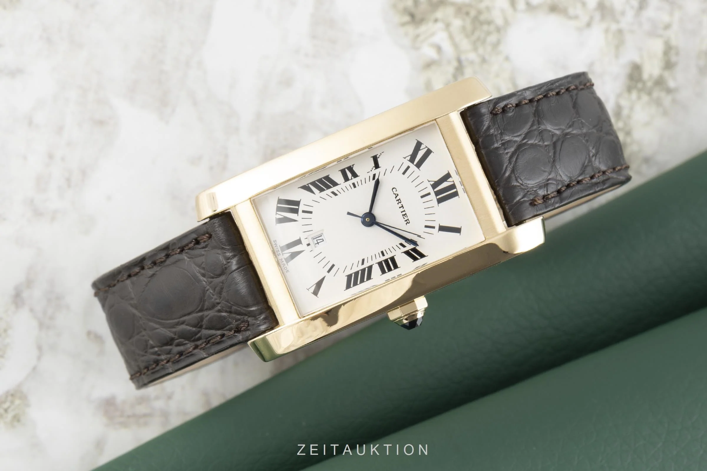 Cartier Tank Américaine 18 ct gold automatic women's watch 8172984  [2105659] - Image 2