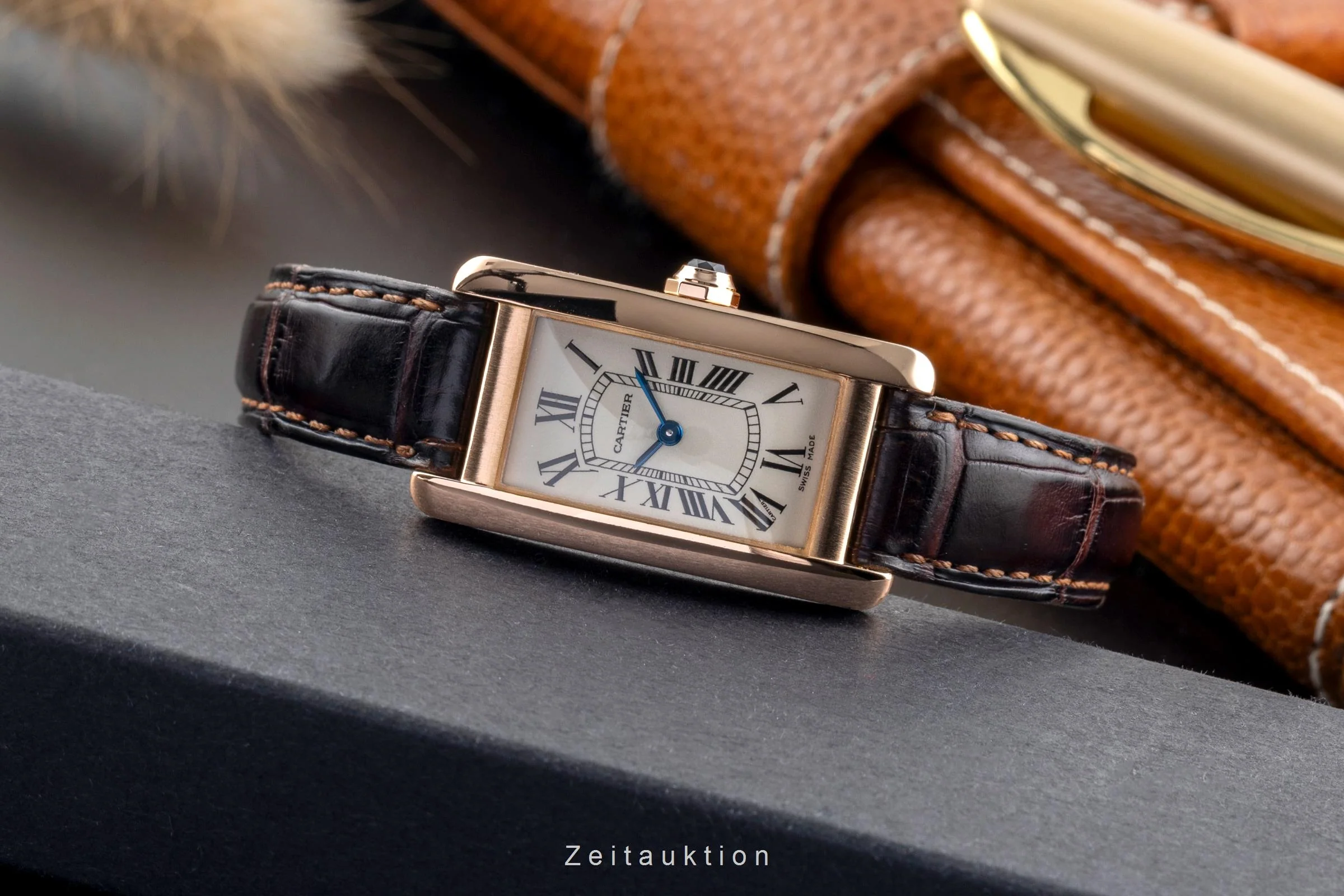 Cartier Tank Américaine 18 ct red gold quartz women's watch W2607456  [2502640] - Image 3