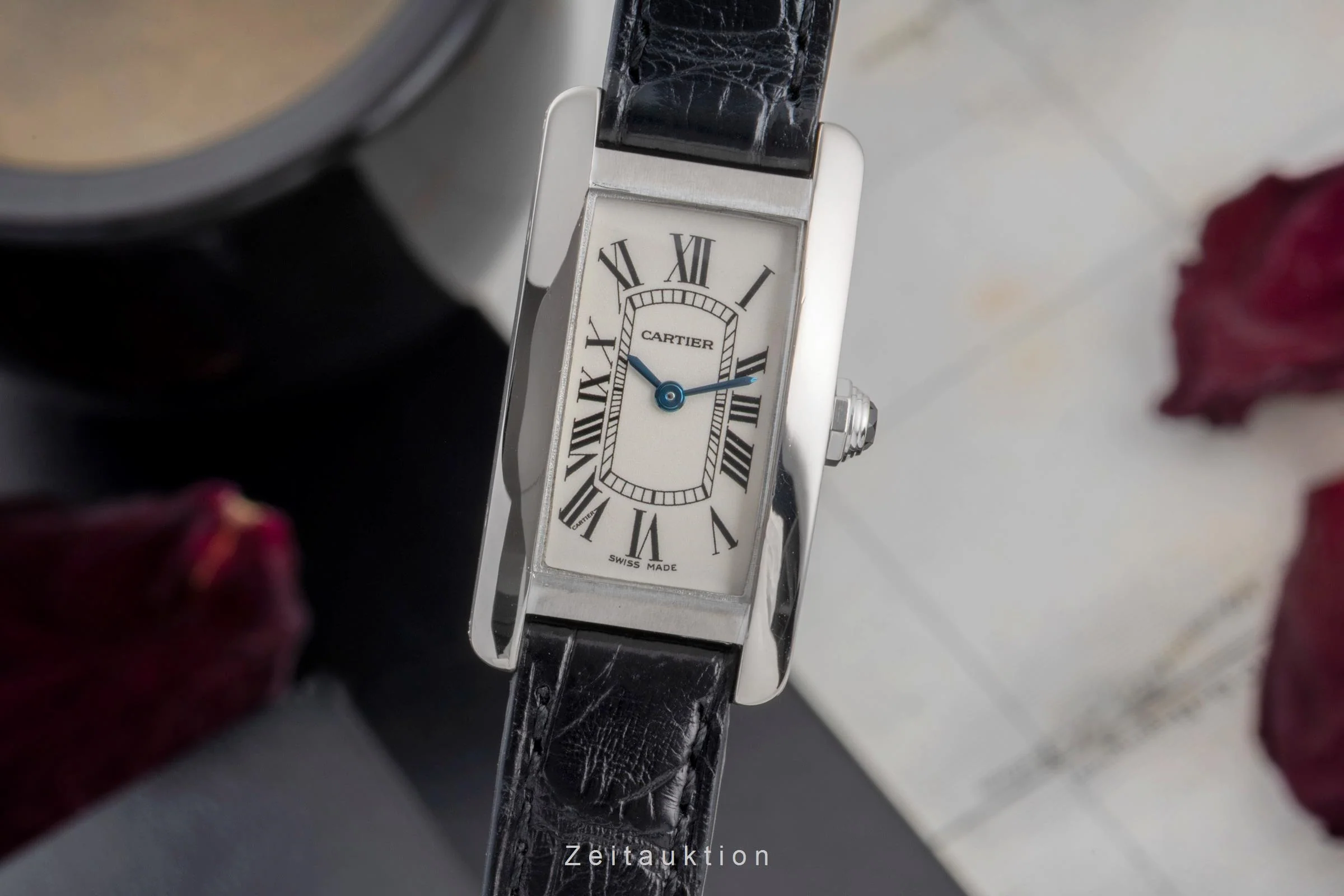 Cartier Tank Américaine 18 ct white gold quartz women's watch W2601956  [2505568] - Image 2