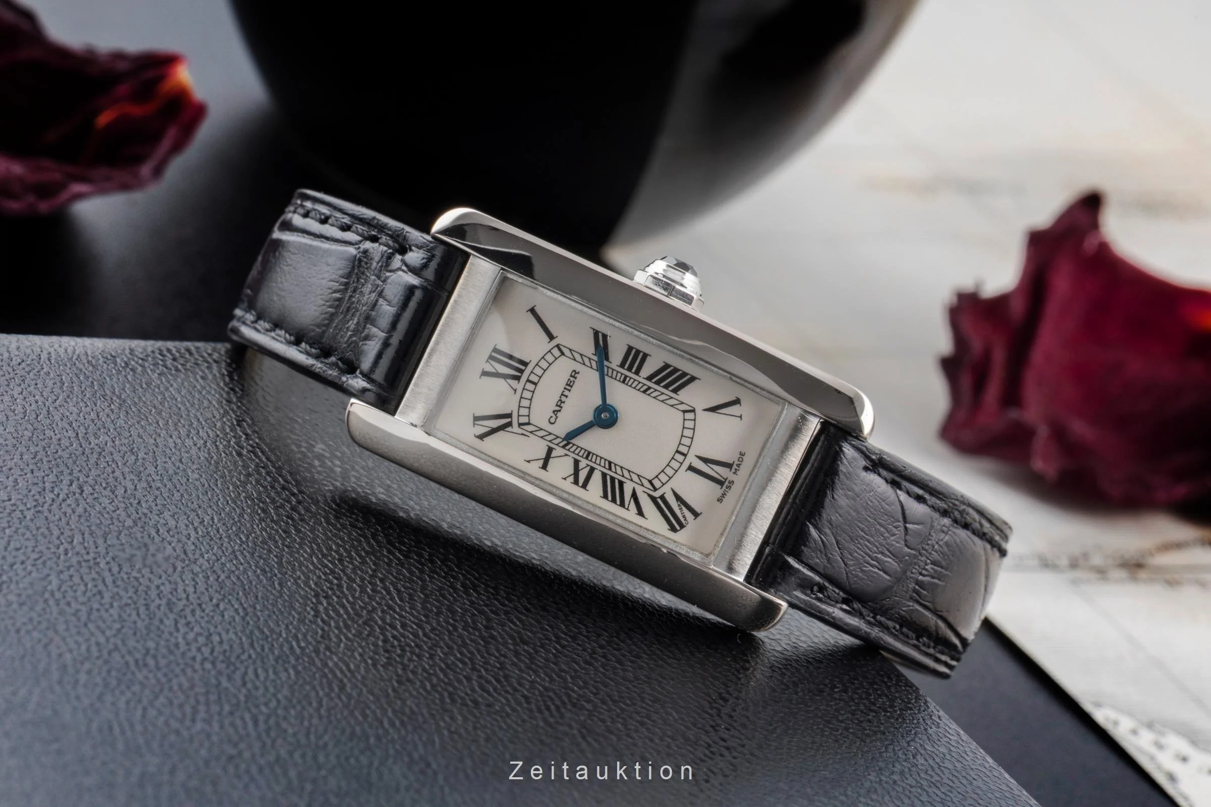 Cartier Tank Américaine 18 ct white gold quartz women's watch W2601956  [2505568] - Image 3
