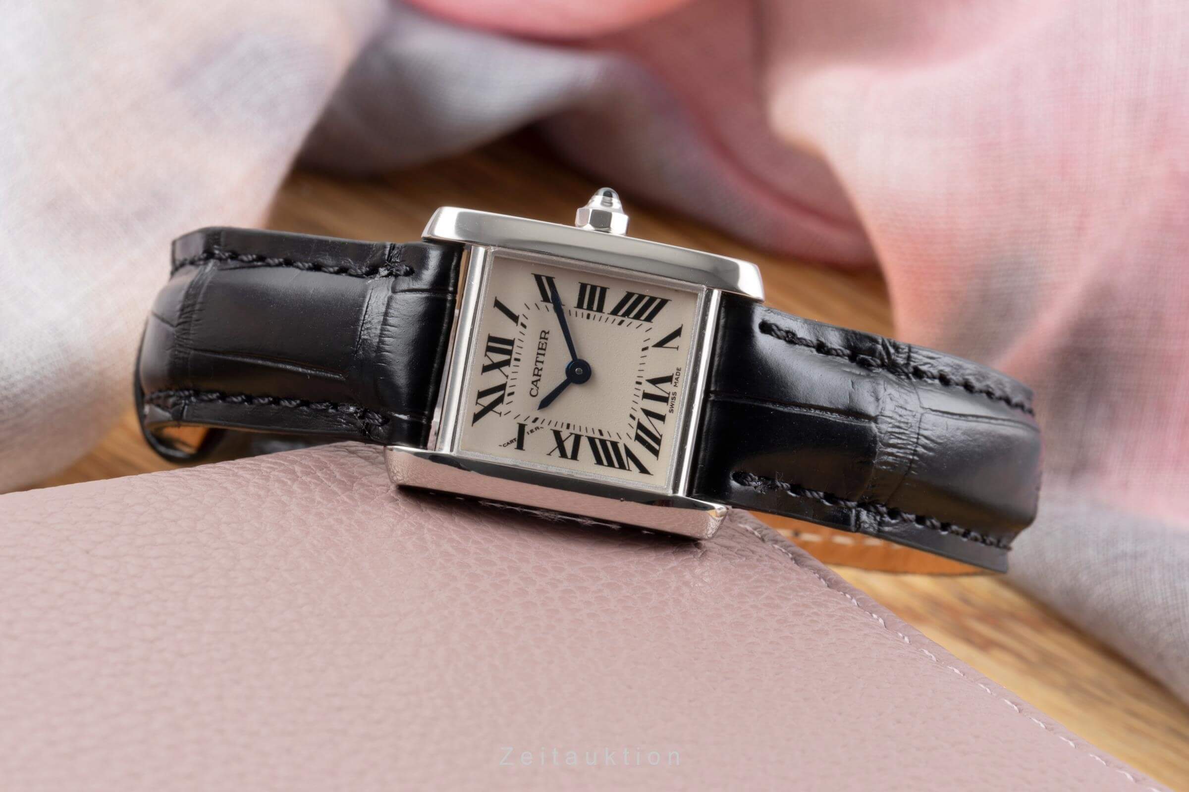 Cartier Tank Francaise 18 ct white gold quartz women's watch W50012S3  [2502140] - Image 3