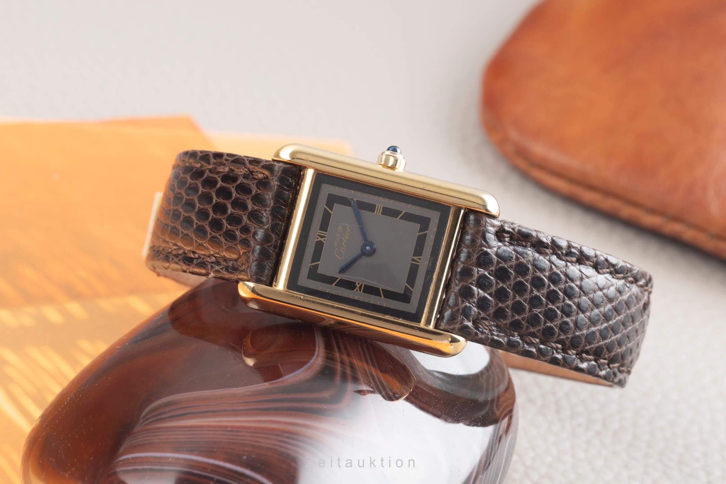 Cartier Tank silver-gilt quartz women's watch 366001  [2500892] - Image 3