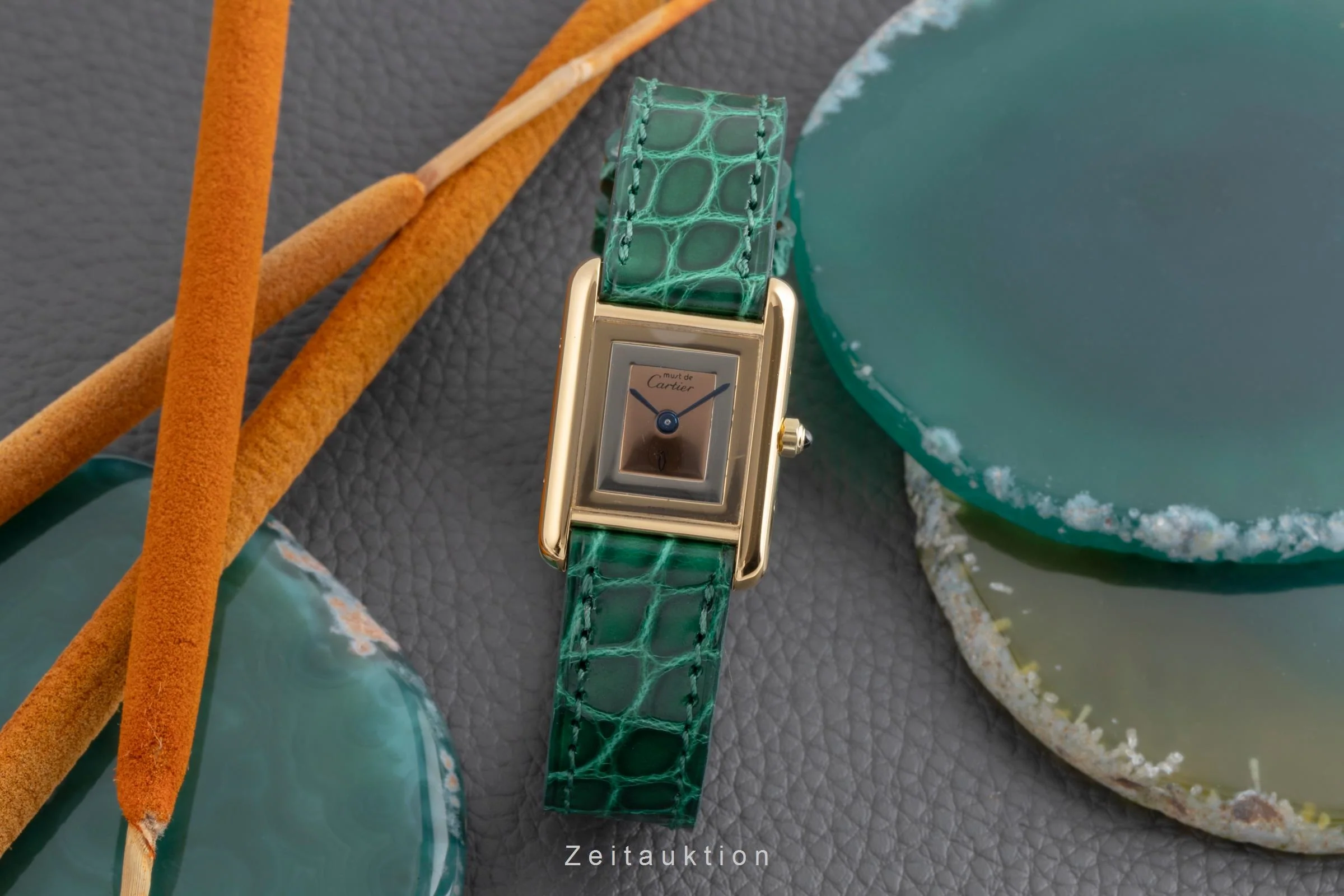 Cartier Tank silver-gilt quartz women's watch 366001  [2502953] - Image 4
