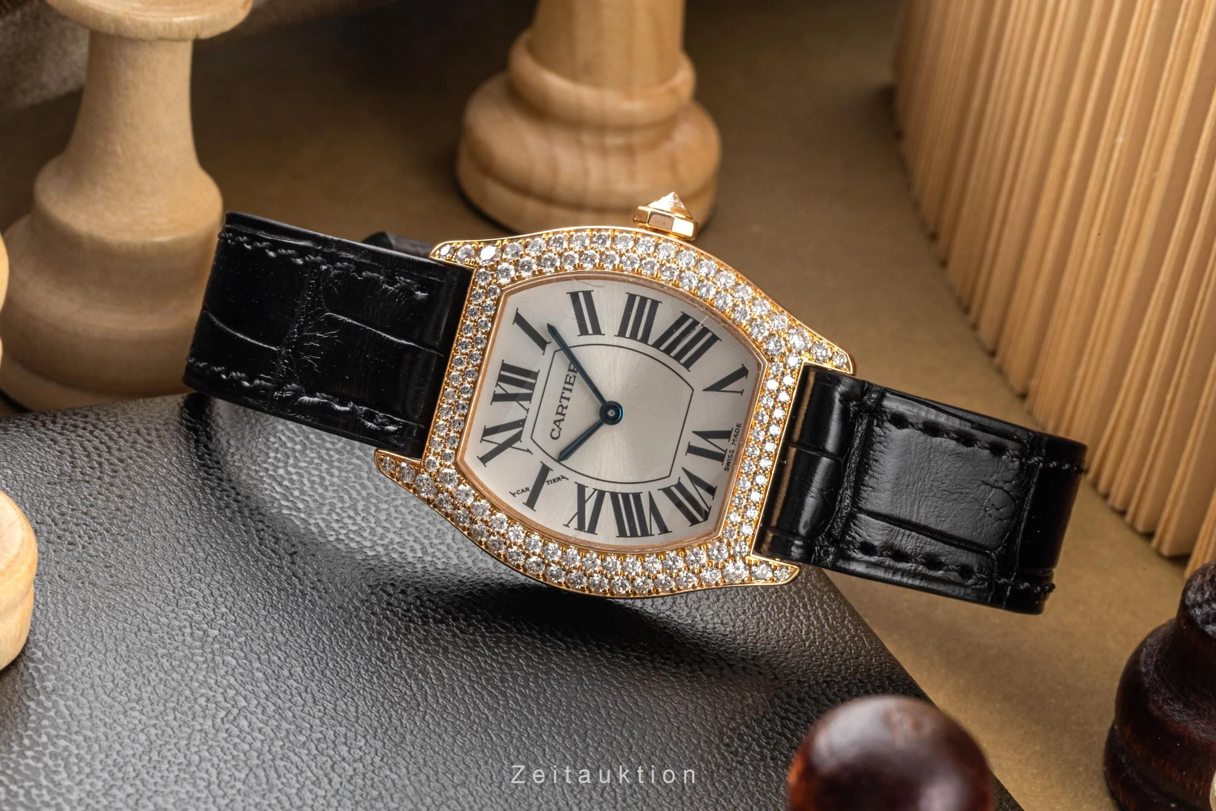 Cartier Tortue 18 ct red gold manual winding women's watch 2645 LP: 30000EUR  [2305912] - Image 2