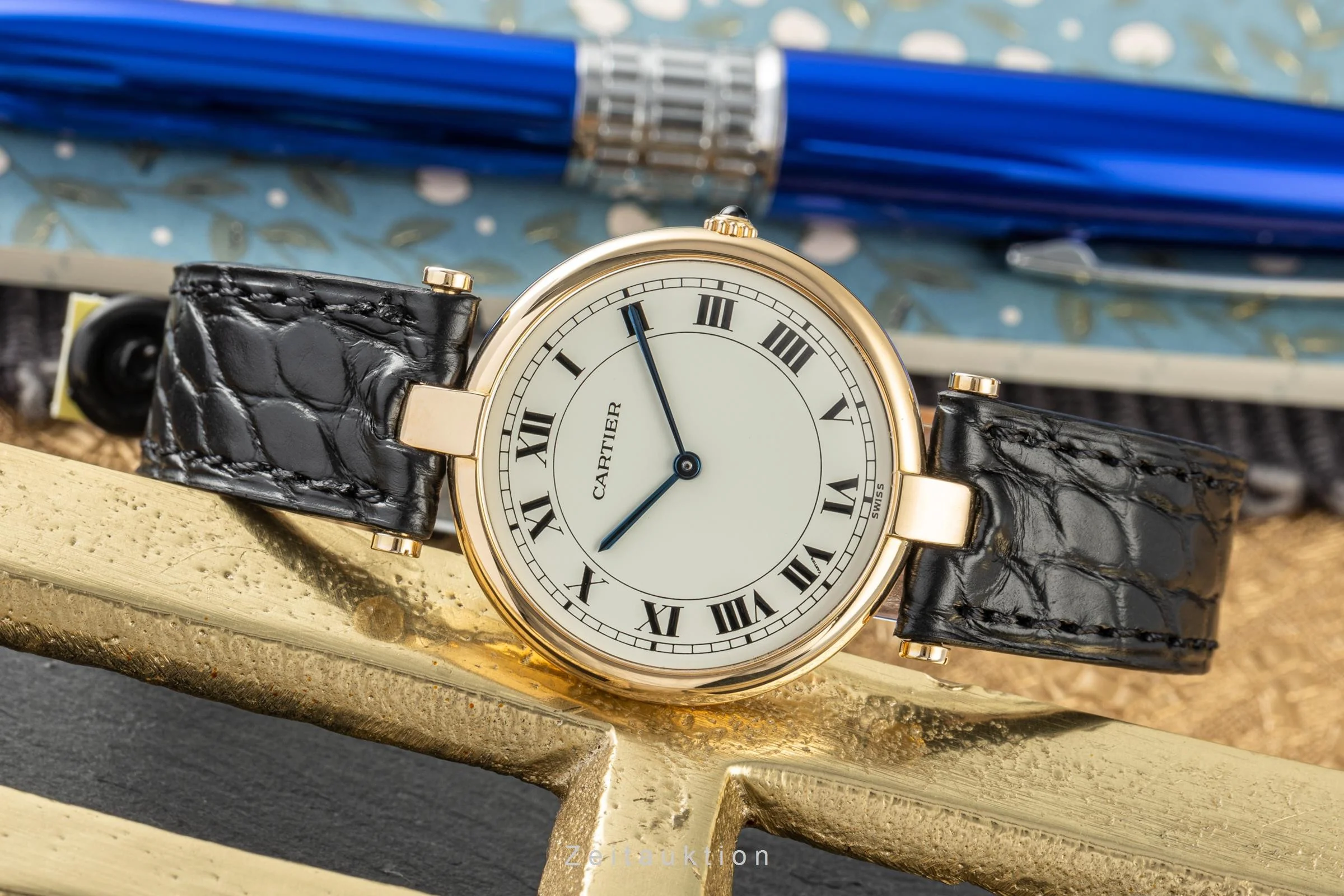 Cartier Vendome 18 ct gold quartz women's watch 881001  [2207509] - Image 2