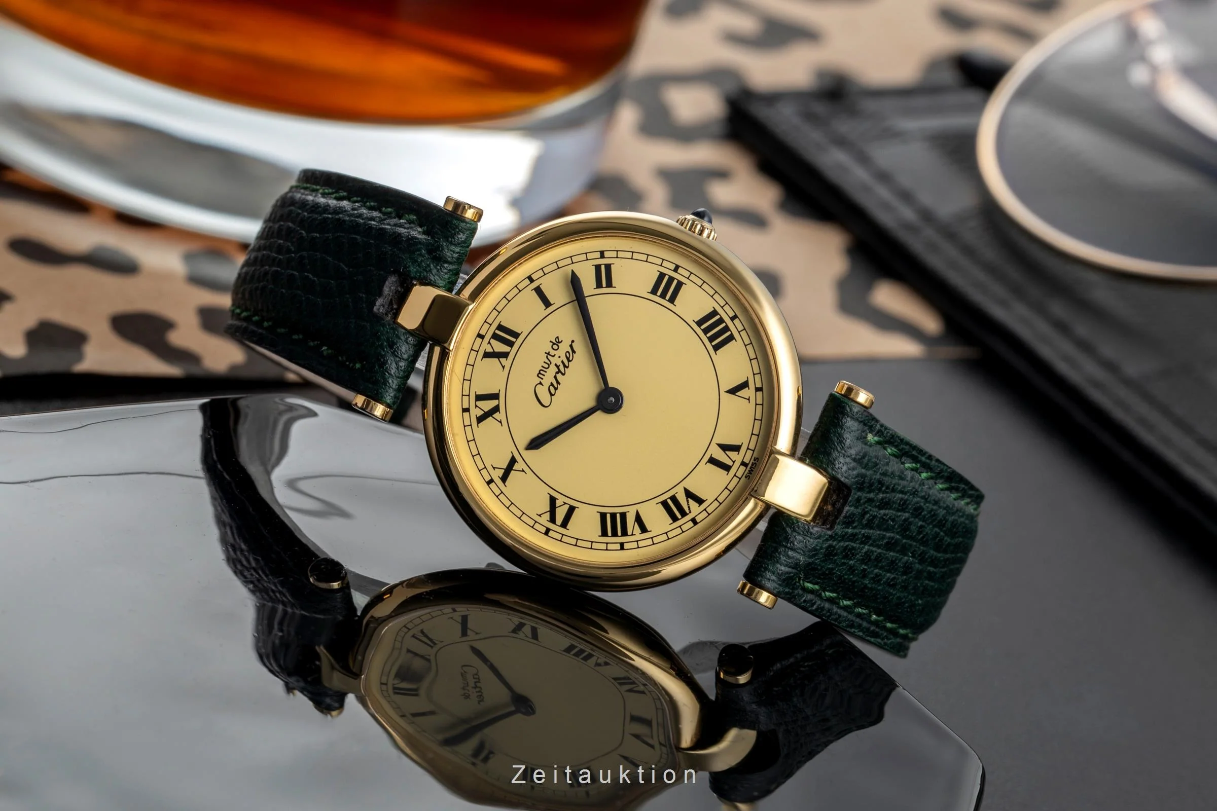 Cartier Vendome silver-gilt quartz unisex 83978213  [2504607] - Image 3