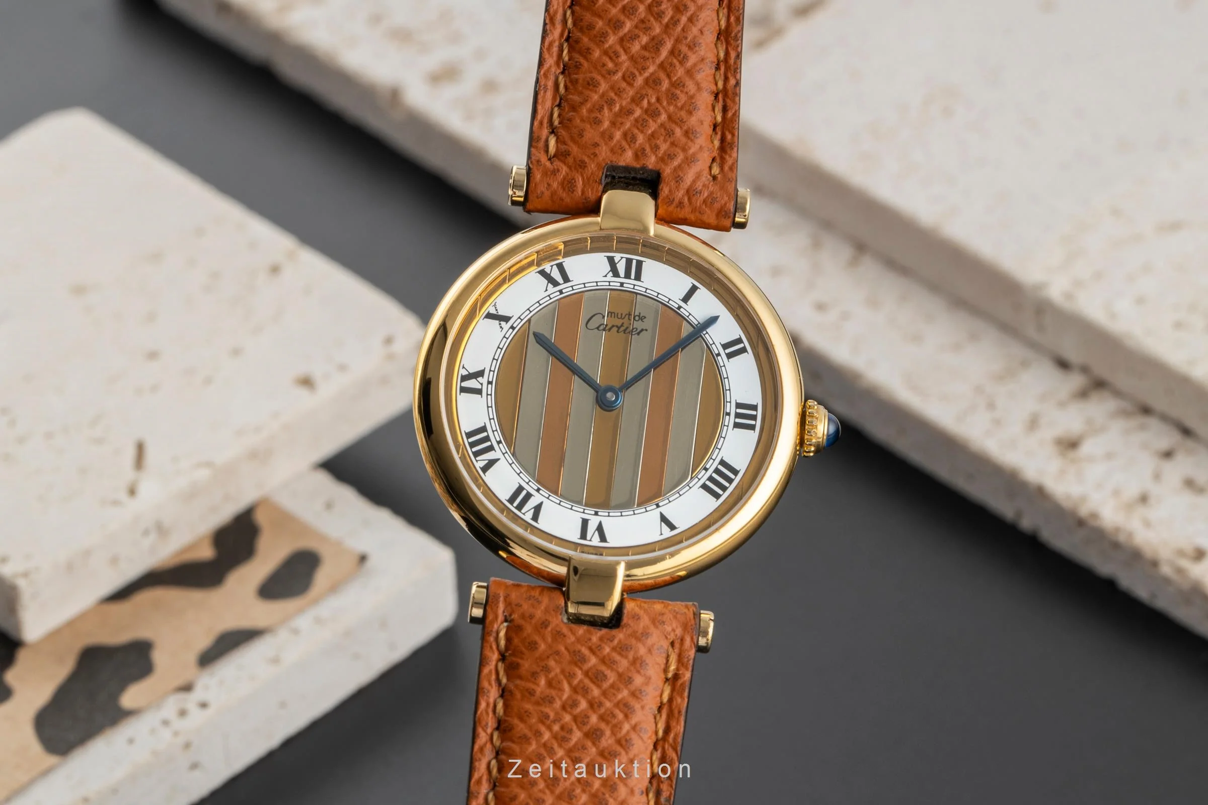 Cartier Vendome silver-gilt quartz women's watch 590003  [2503952] - Image 2