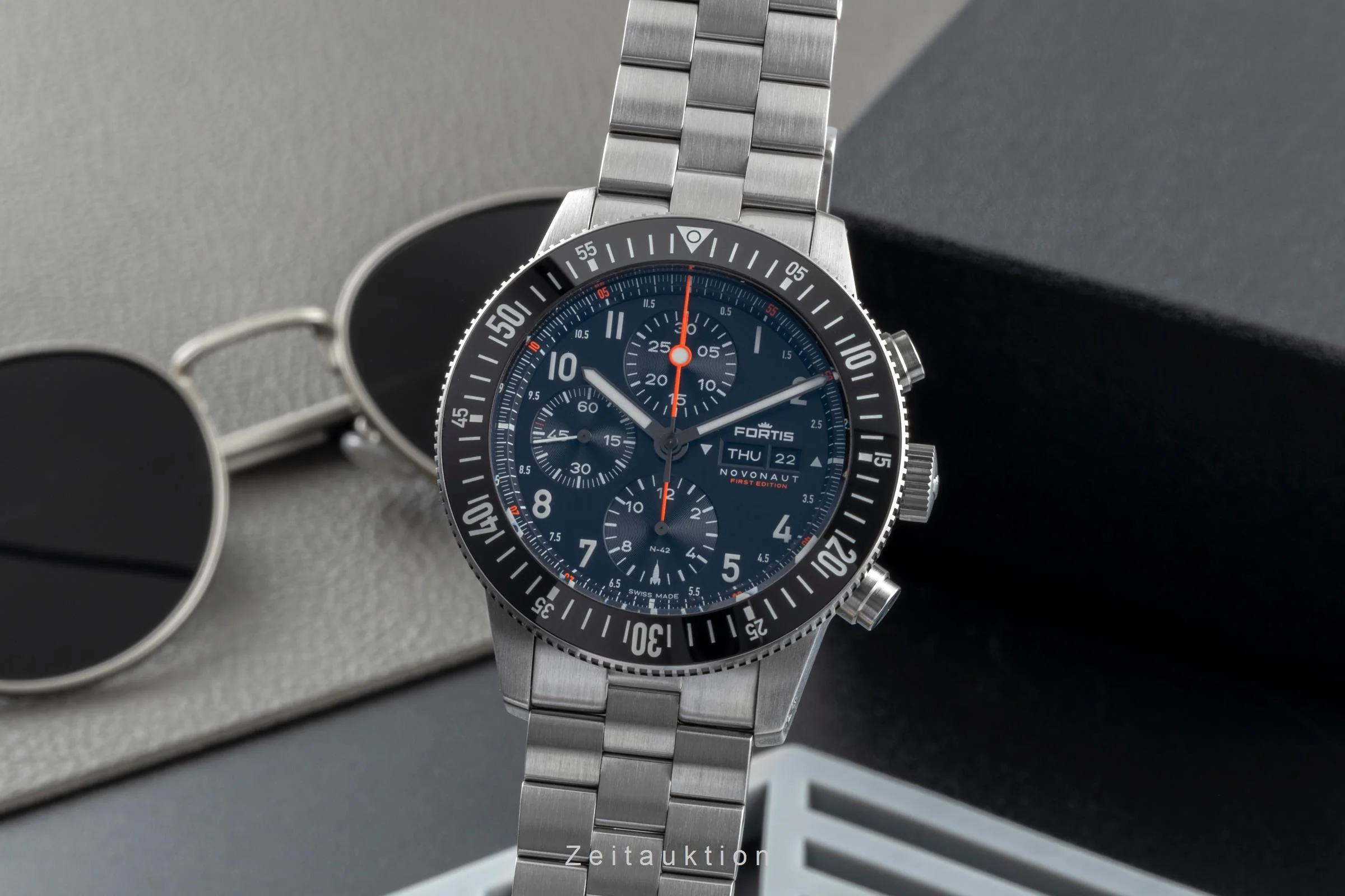 Fortis chronograph steel automatic men's watch F2040010  FW32316733 Limited  [2600168] - Image 2