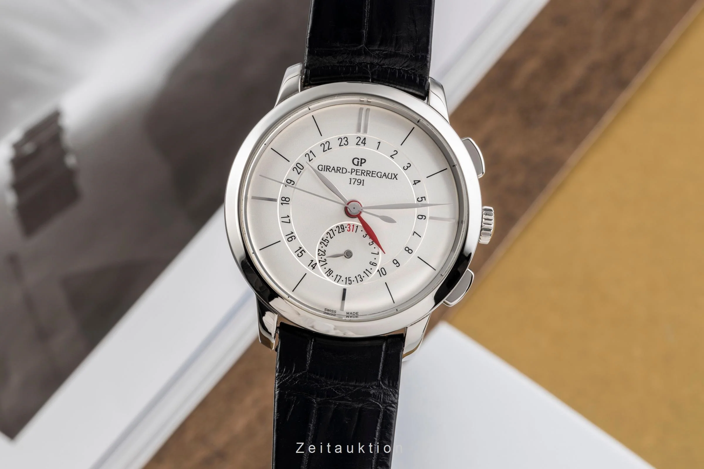 Girard Perregaux 1966 chronograph steel automatic men's watch 49544  [2502800] - Image 2
