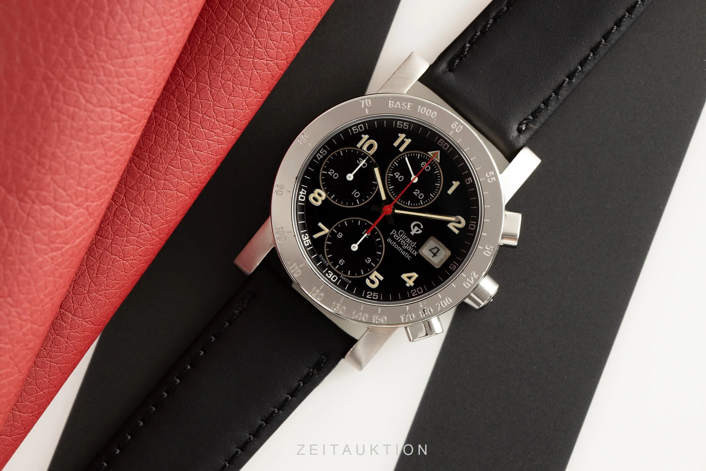 Girard Perregaux 7000 chronograph steel automatic men's watch 7000  [2101955] - Image 2