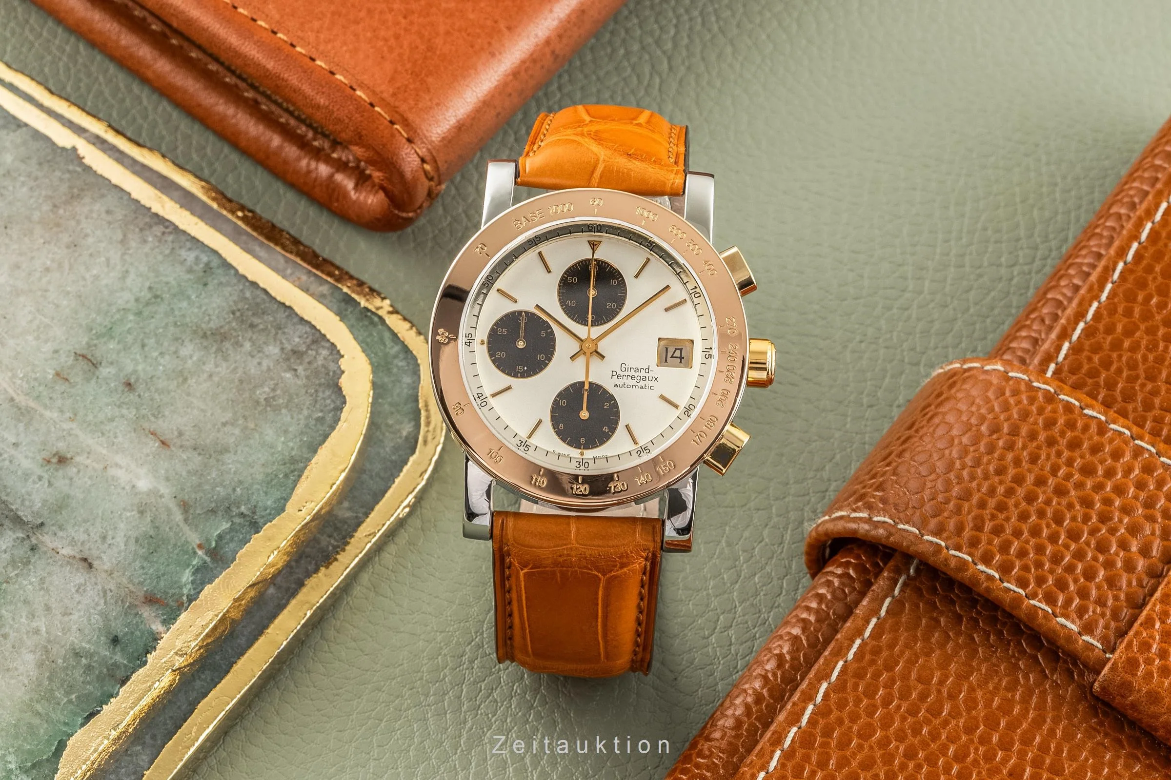 Girard Perregaux 7000 chronograph steel / gold automatic men's watch 7000 GBM  [2400650] - Image 3