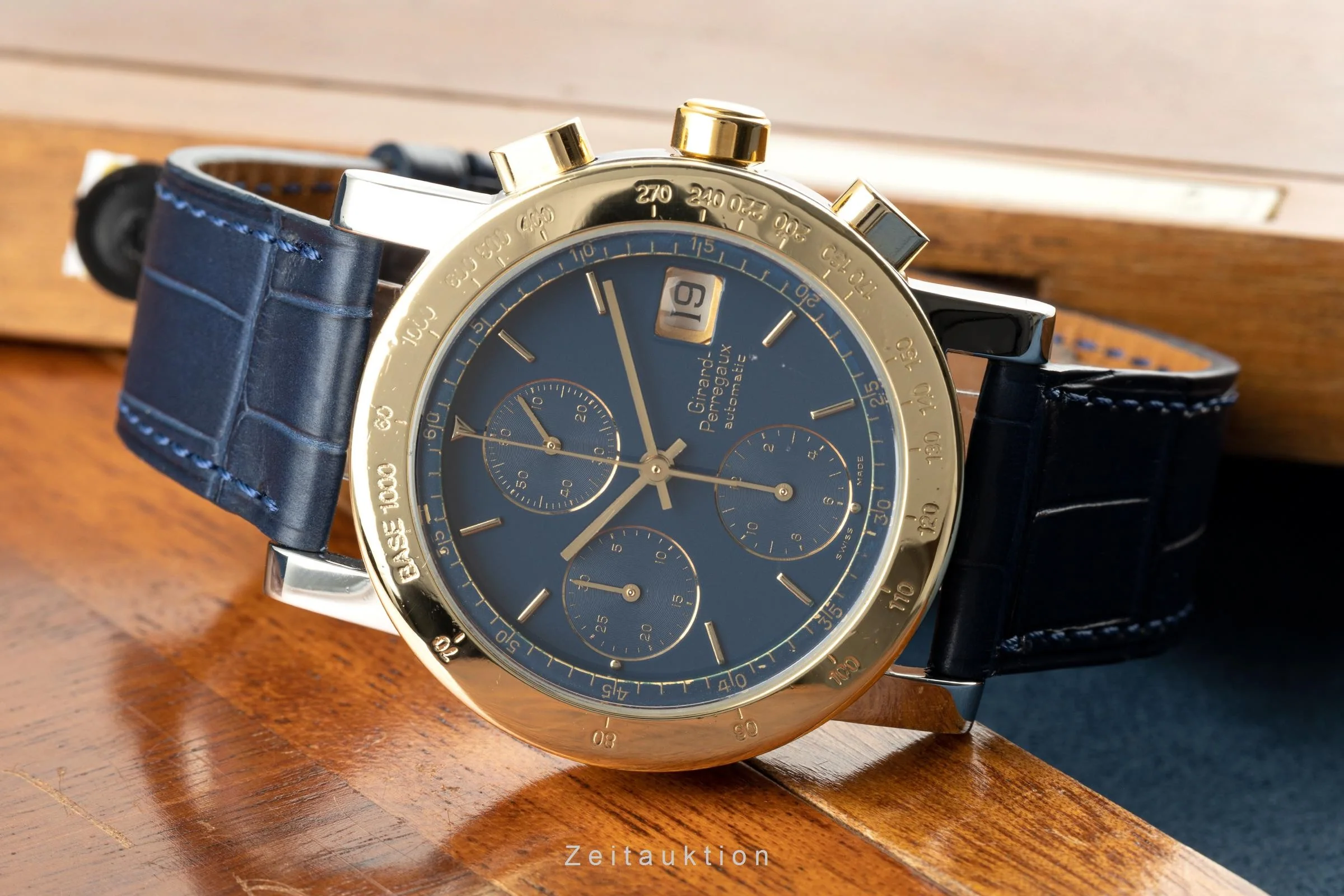 Girard Perregaux 7000 chronograph steel / gold automatic men's watch 7000GBM  [2110605] - Image 2