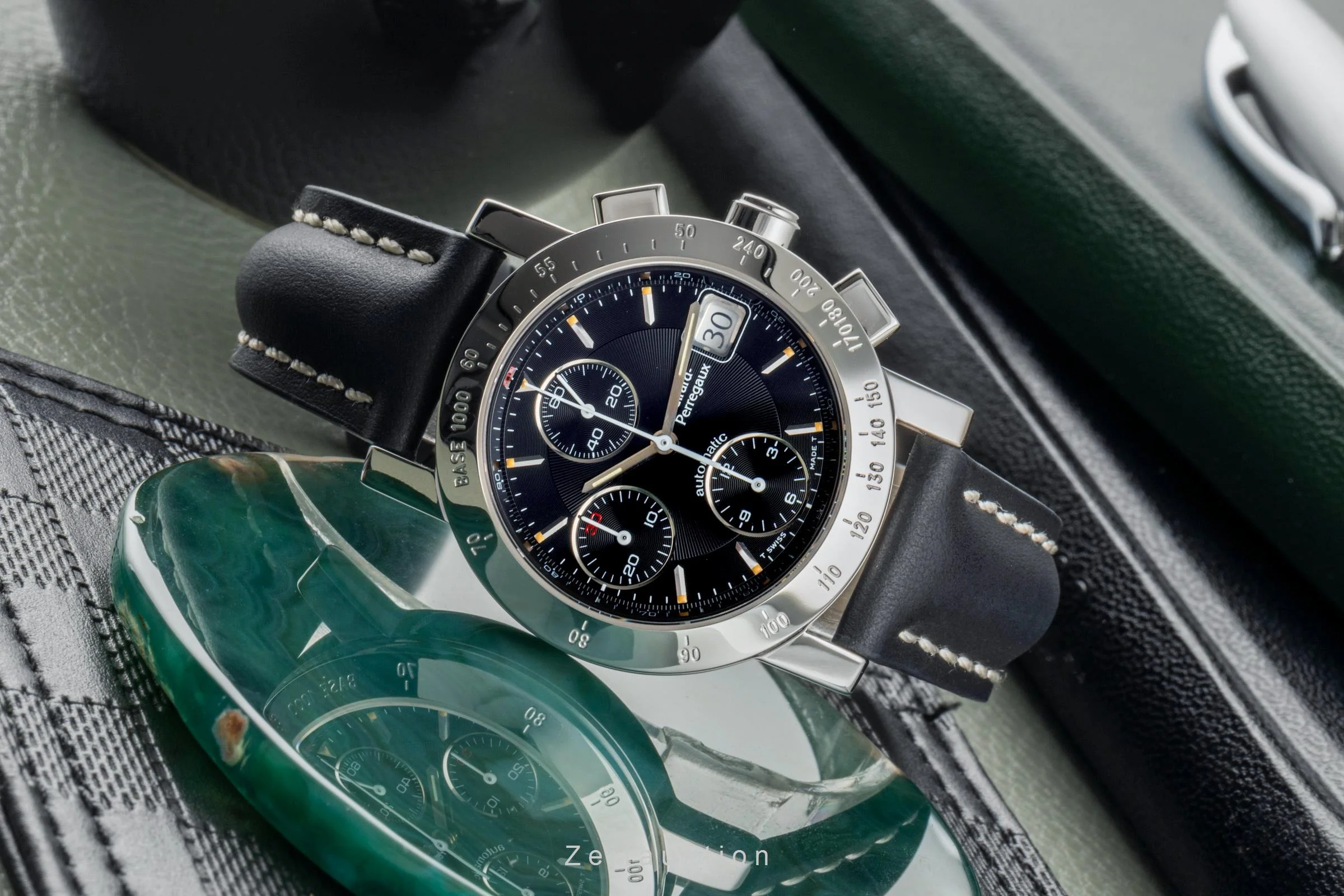 Girard Perregaux GP 7500 chronograph steel automatic men's watch 7500  [2401128] - Image 2